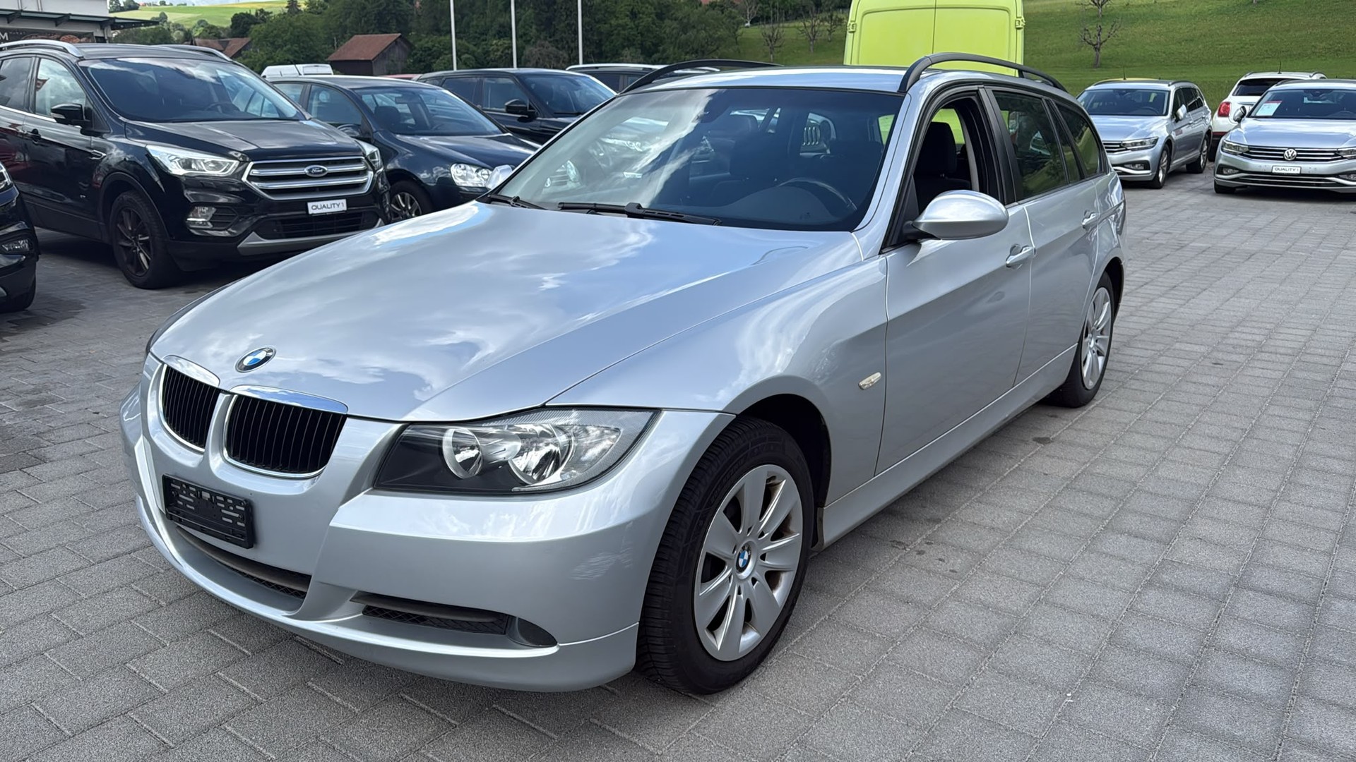 BMW 318i Touring Steptronic-image-2