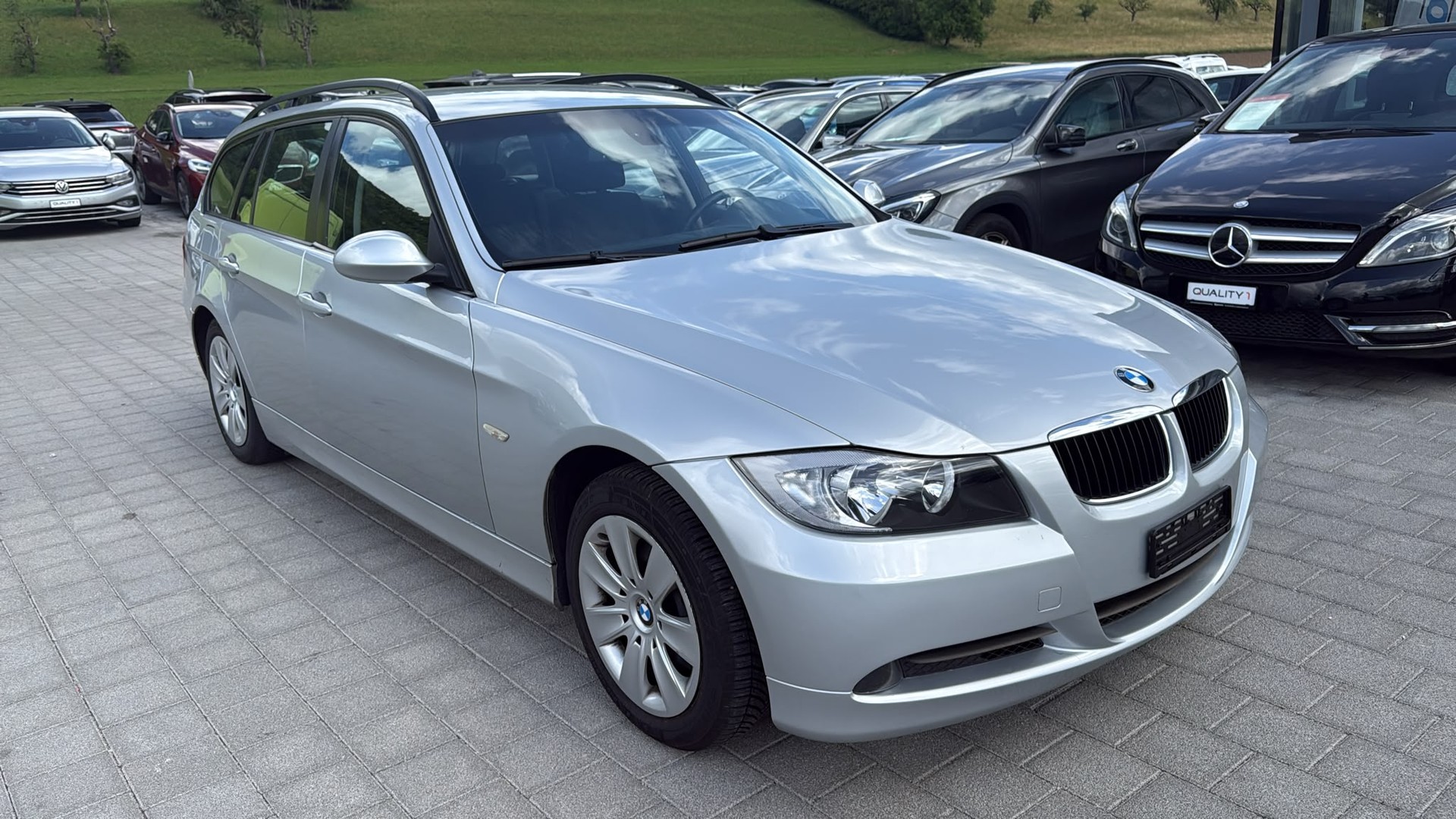 BMW 318i Touring Steptronic-image-7