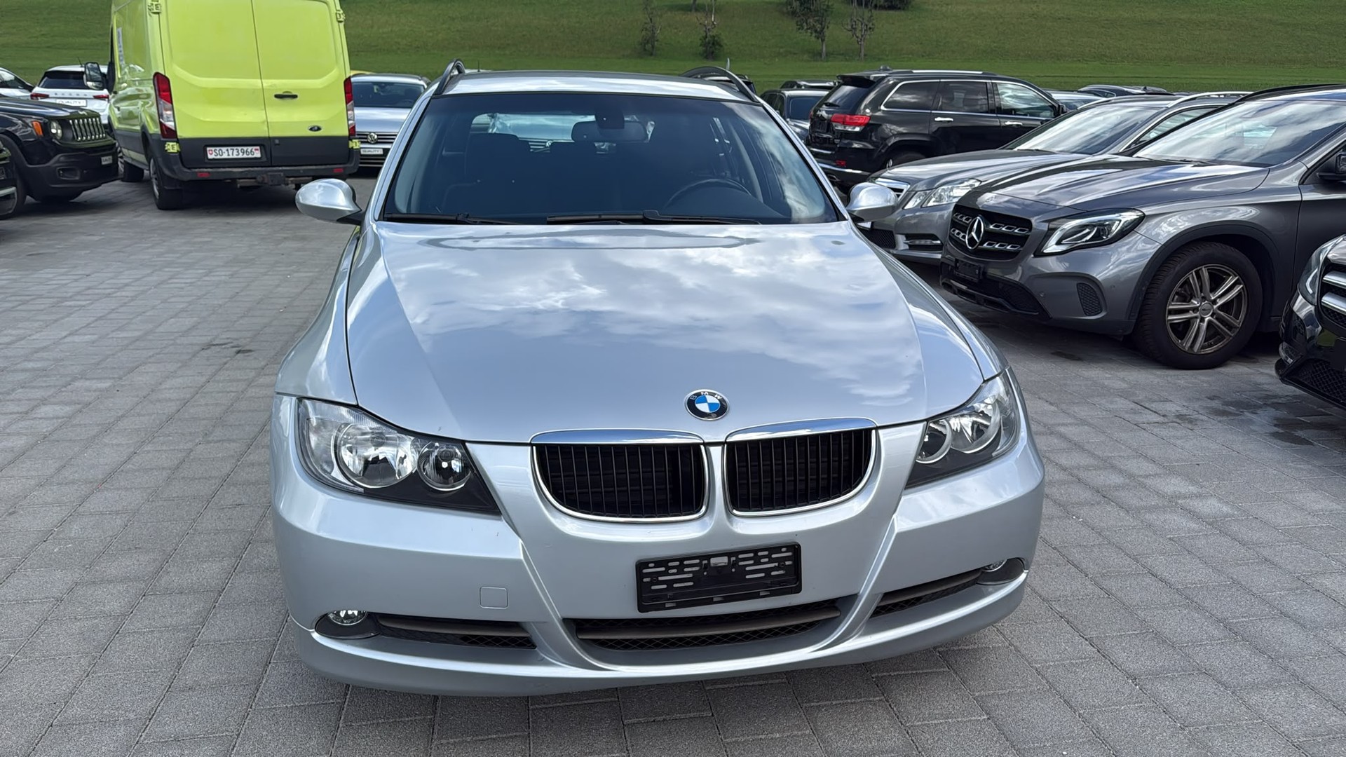 BMW 318i Touring Steptronic-image-4