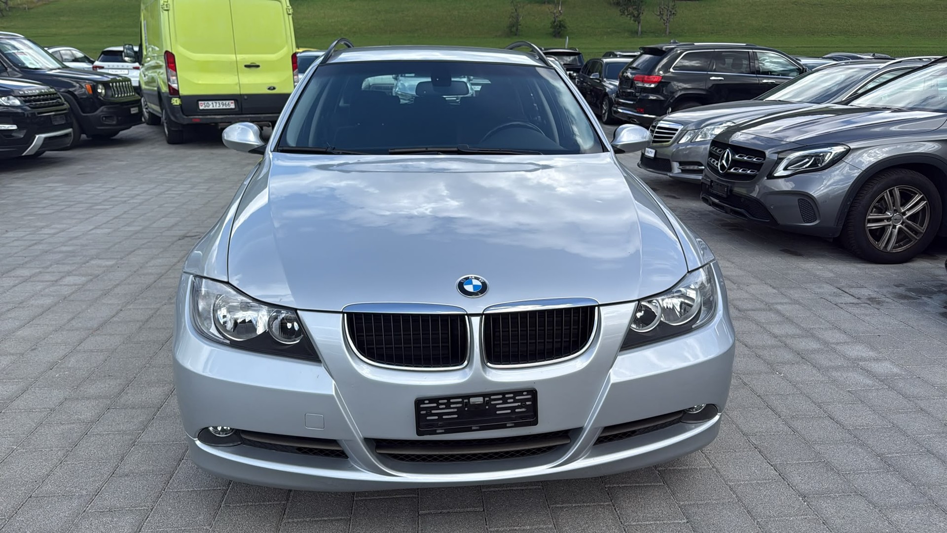 BMW 318i Touring Steptronic-image-3