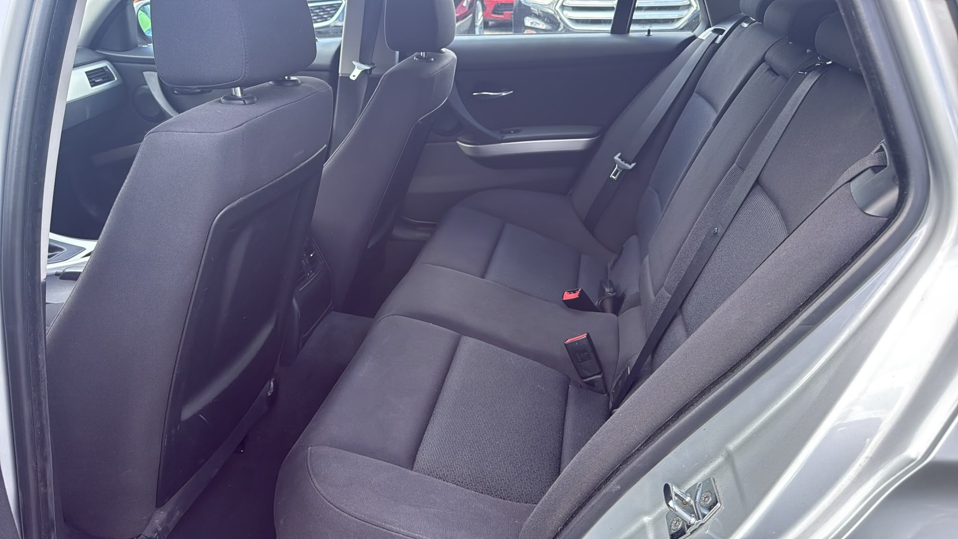 BMW 318i Touring Steptronic-image-12