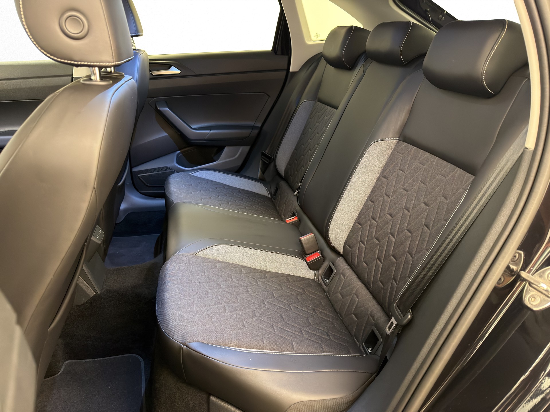 VW Taigo 1.0 TSI Goal DSG-image-11