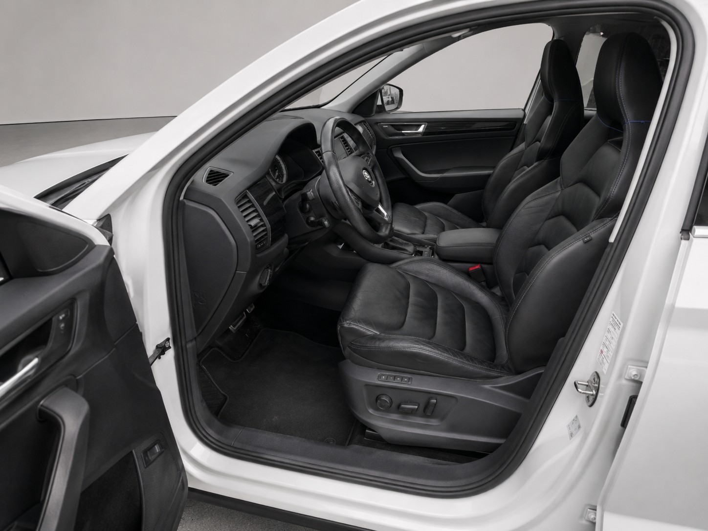 SKODA 2.0 TSI Style DSG-image-4