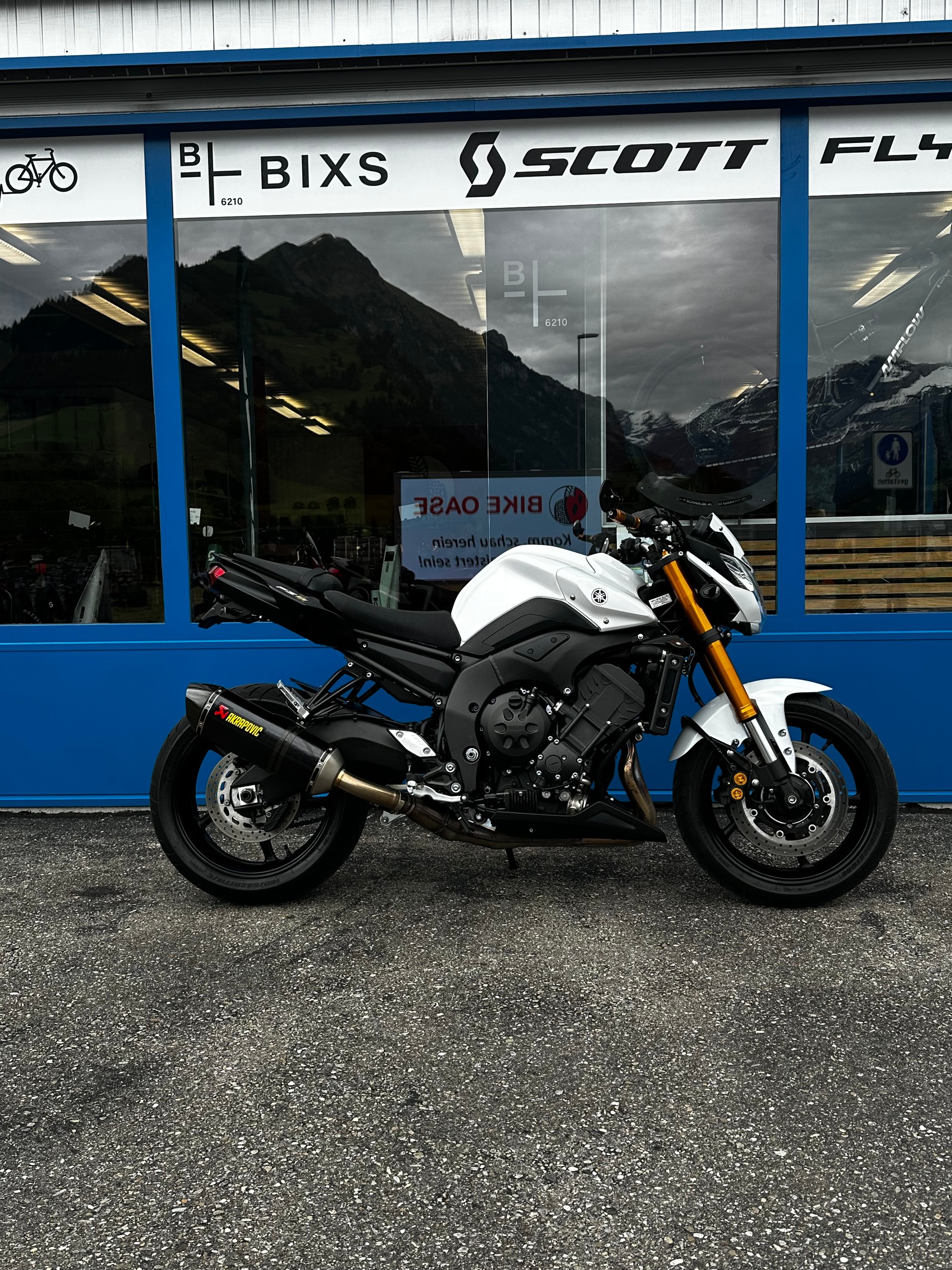 YAMAHA FZ8 N ABS (Kundenauftrag)