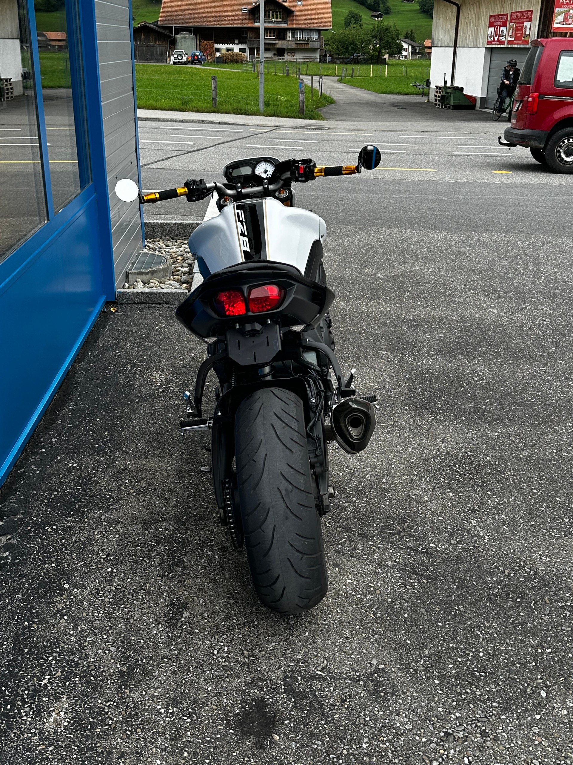 YAMAHA FZ8 N ABS (Kundenauftrag)-image-4