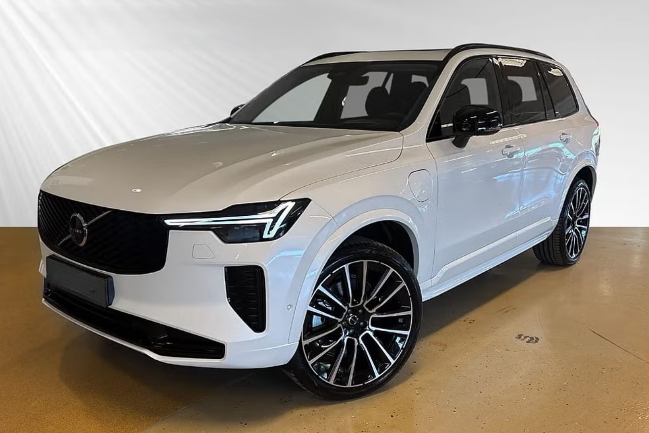 VOLVO XC90 T8 eAWD PluginHybrid Ultra Dark Geartronic-image-0