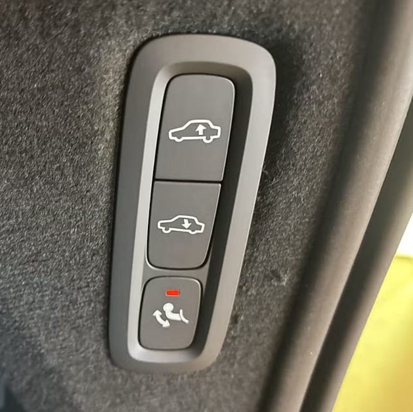 VOLVO XC90 T8 eAWD PluginHybrid Ultra Dark Geartronic-image-20