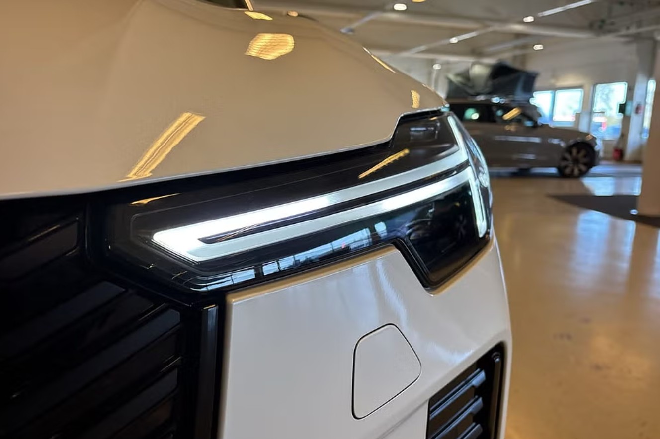 VOLVO XC90 T8 eAWD PluginHybrid Ultra Dark Geartronic-image-13