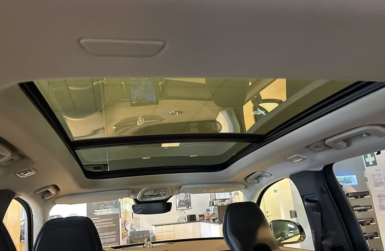 VOLVO XC90 T8 eAWD PluginHybrid Ultra Dark Geartronic-image-23