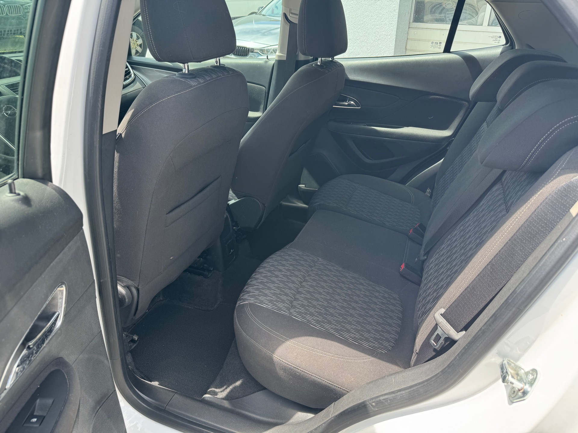 OPEL Mokka 1.4i 16V Turbo Enjoy 4WD-image-6