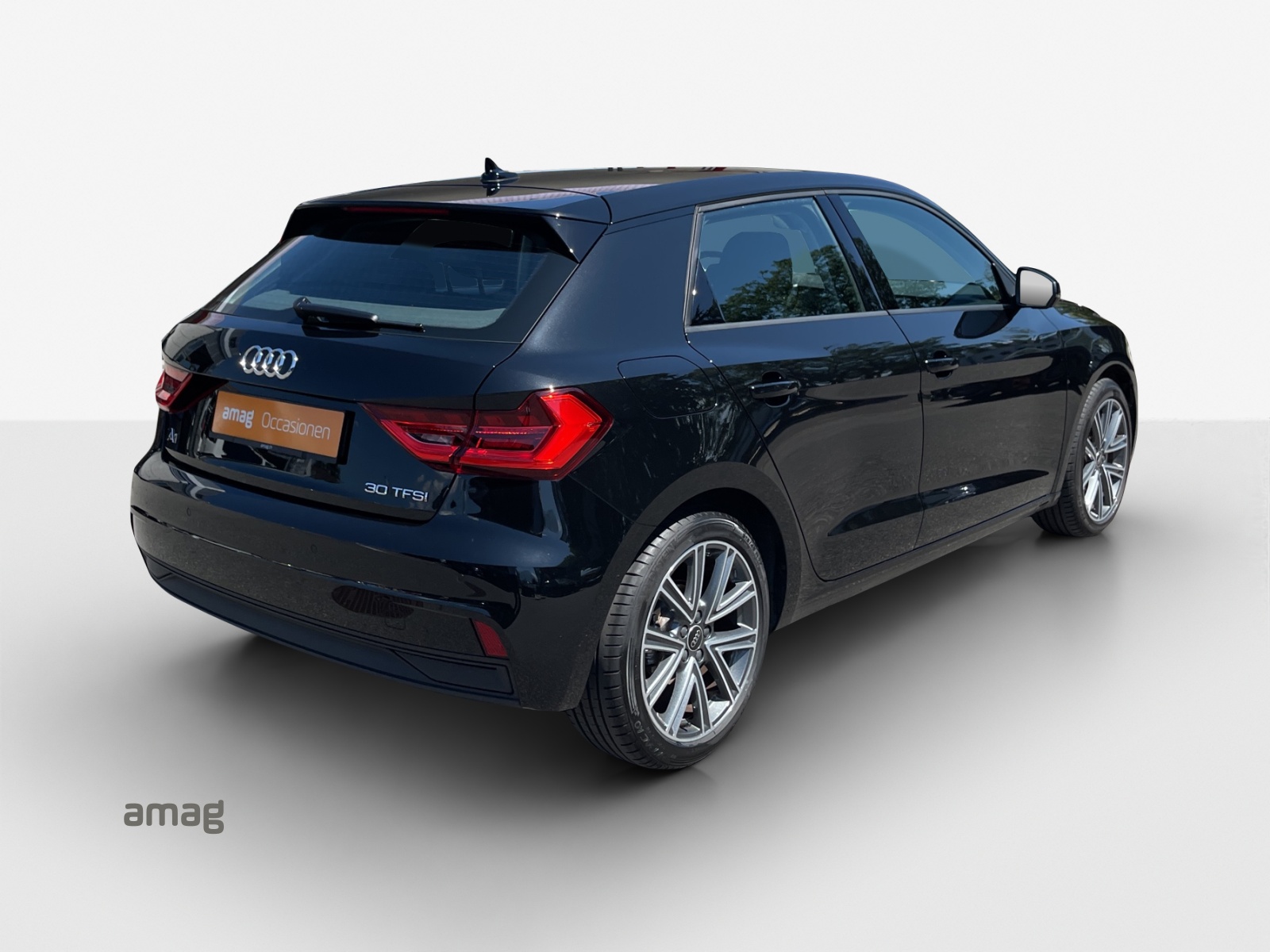 AUDI A1 Sportback 30 TFSI Attraction S-tronic-image-4