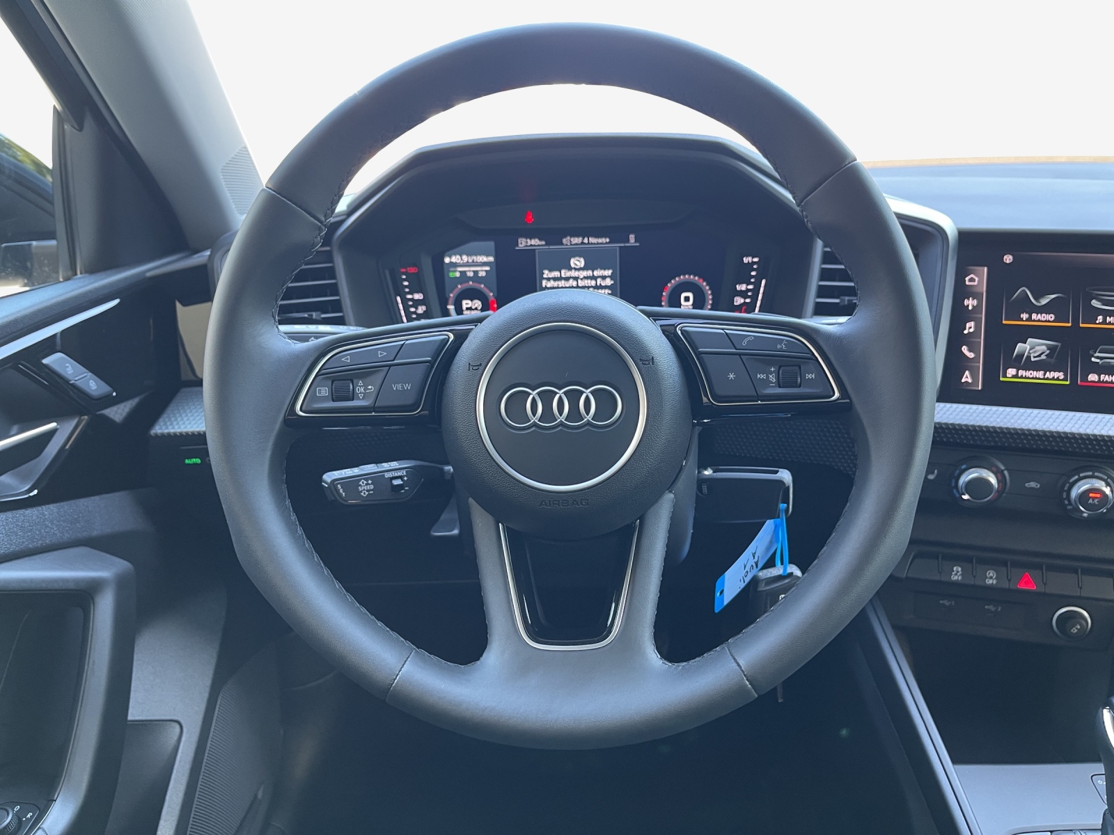 AUDI A1 Sportback 30 TFSI Attraction S-tronic-image-9