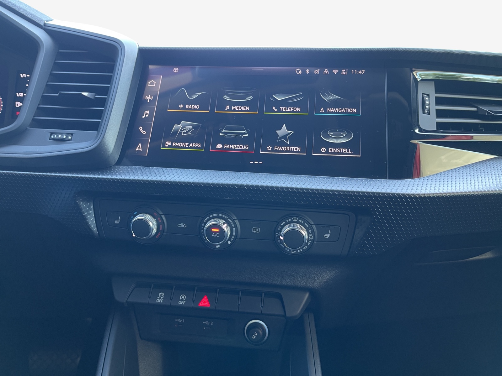 AUDI A1 Sportback 30 TFSI Attraction S-tronic-image-10