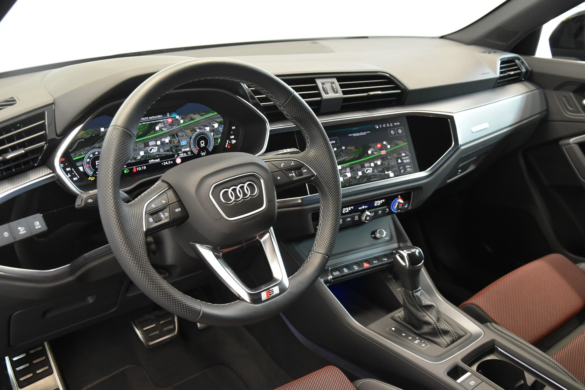 AUDI Q3 Sportback 35 TFSI S line Attraction S-tronic-image-2