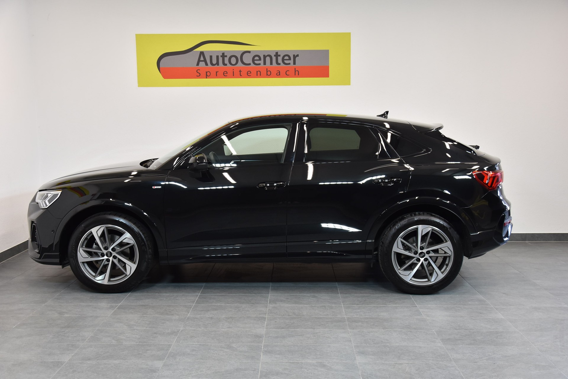 AUDI Q3 Sportback 35 TFSI S line Attraction S-tronic-image-14