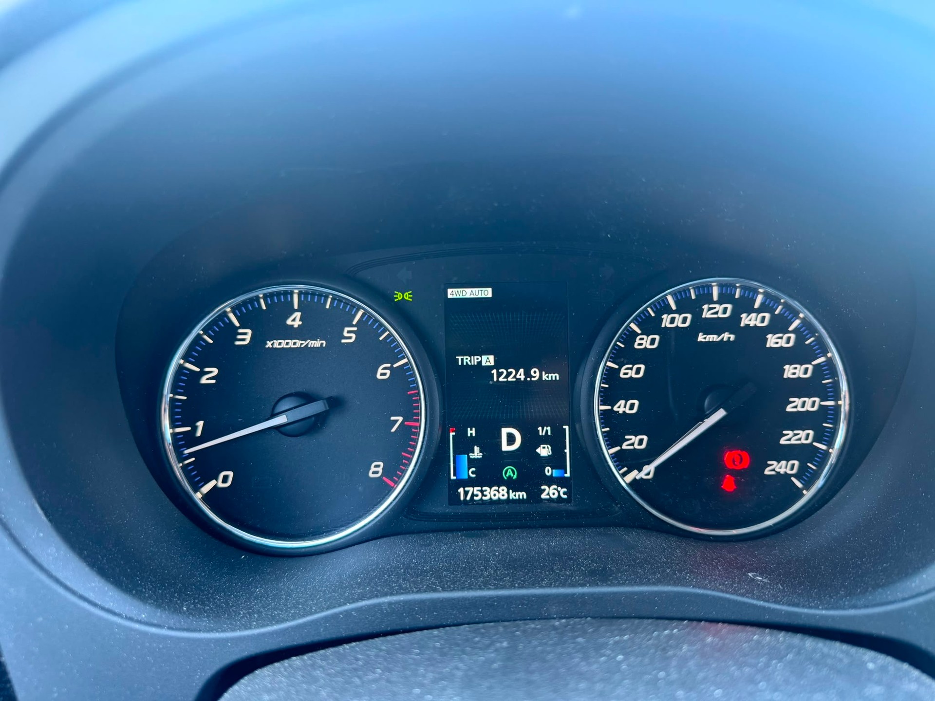 MITSUBISHI Outlander 2.0 Navigator CVT-image-9