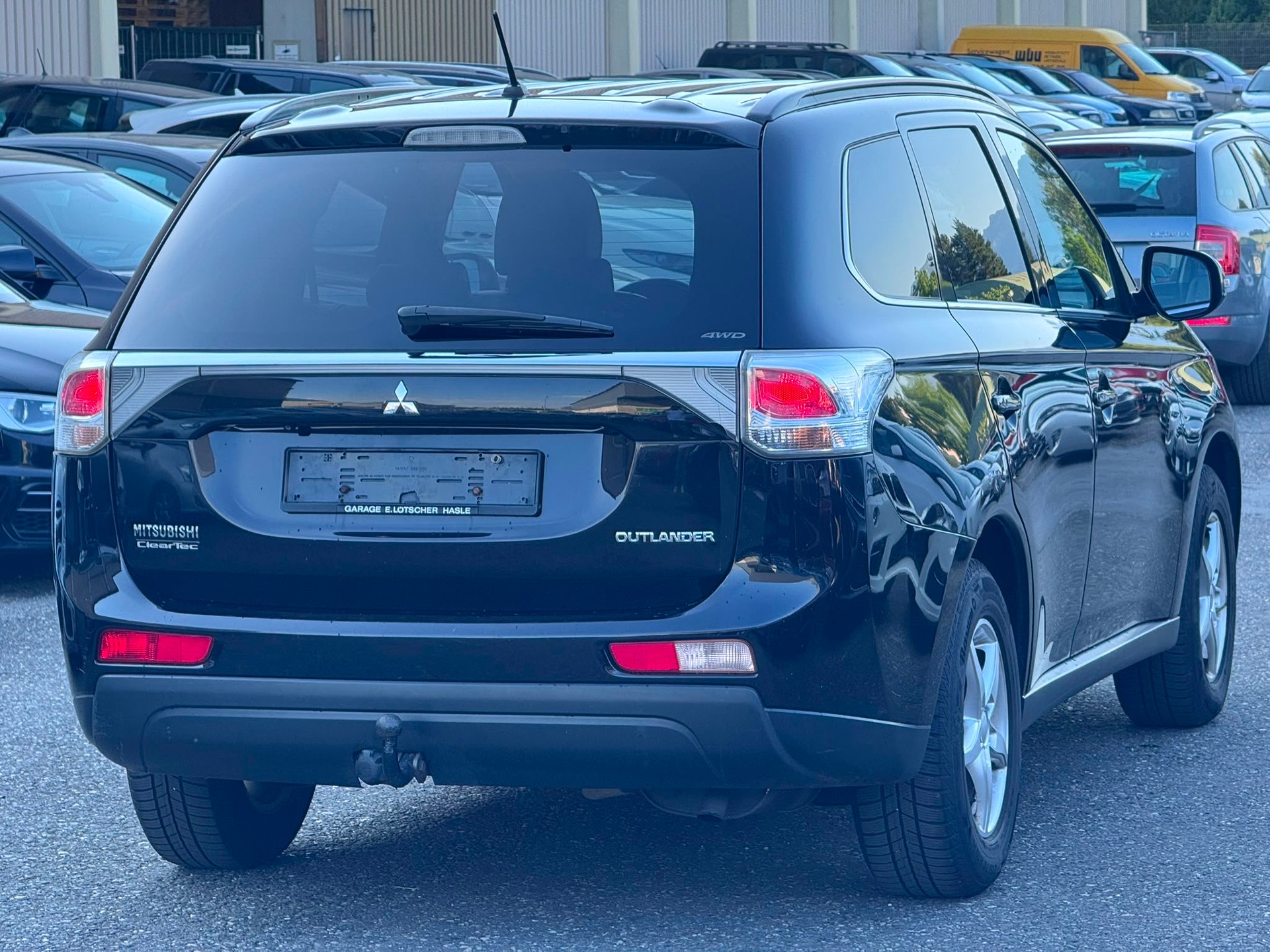 MITSUBISHI Outlander 2.0 Navigator CVT-image-2