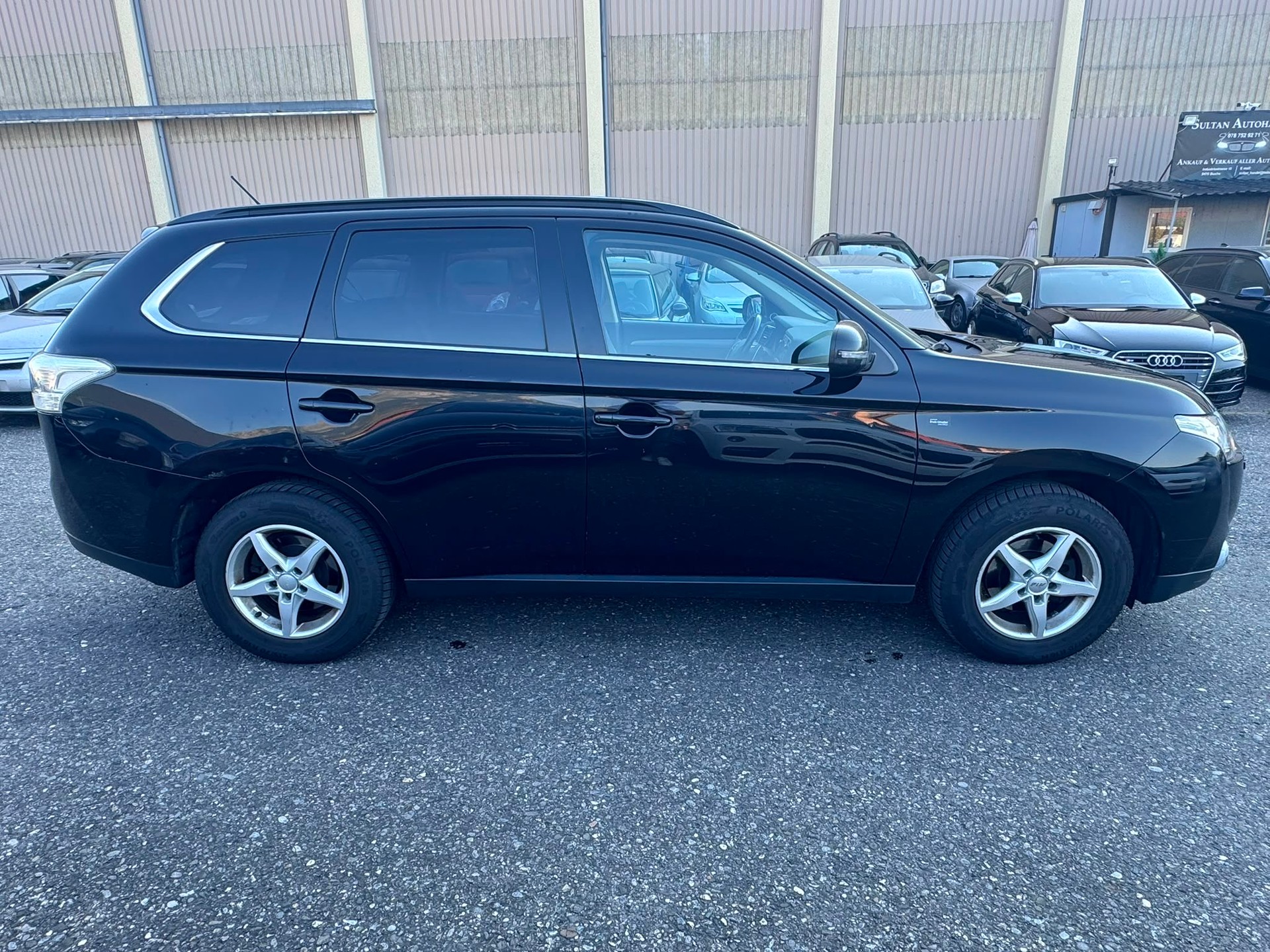 MITSUBISHI Outlander 2.0 Navigator CVT-image-3