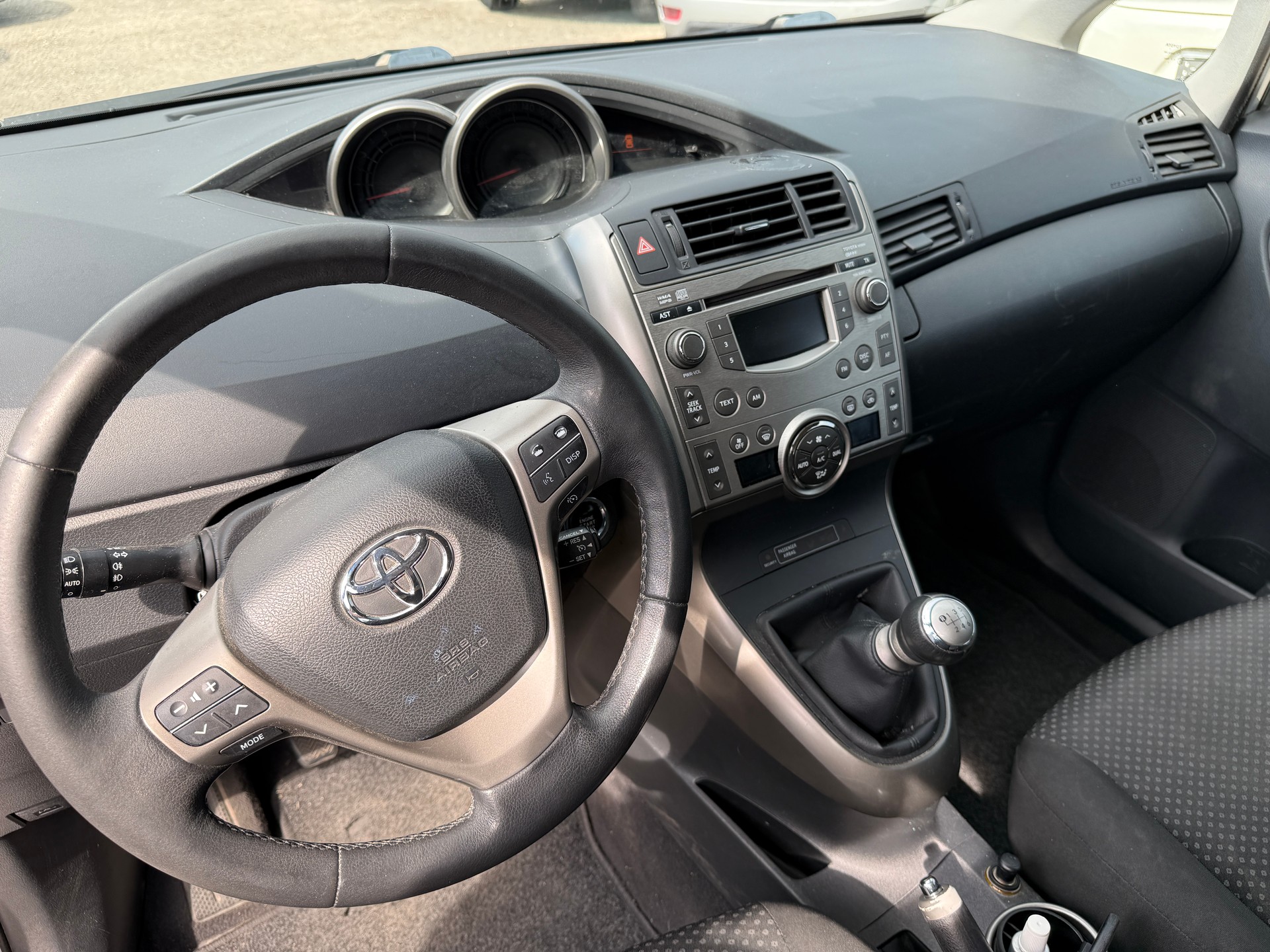 TOYOTA Verso 1.8 Linea Luna-image-8