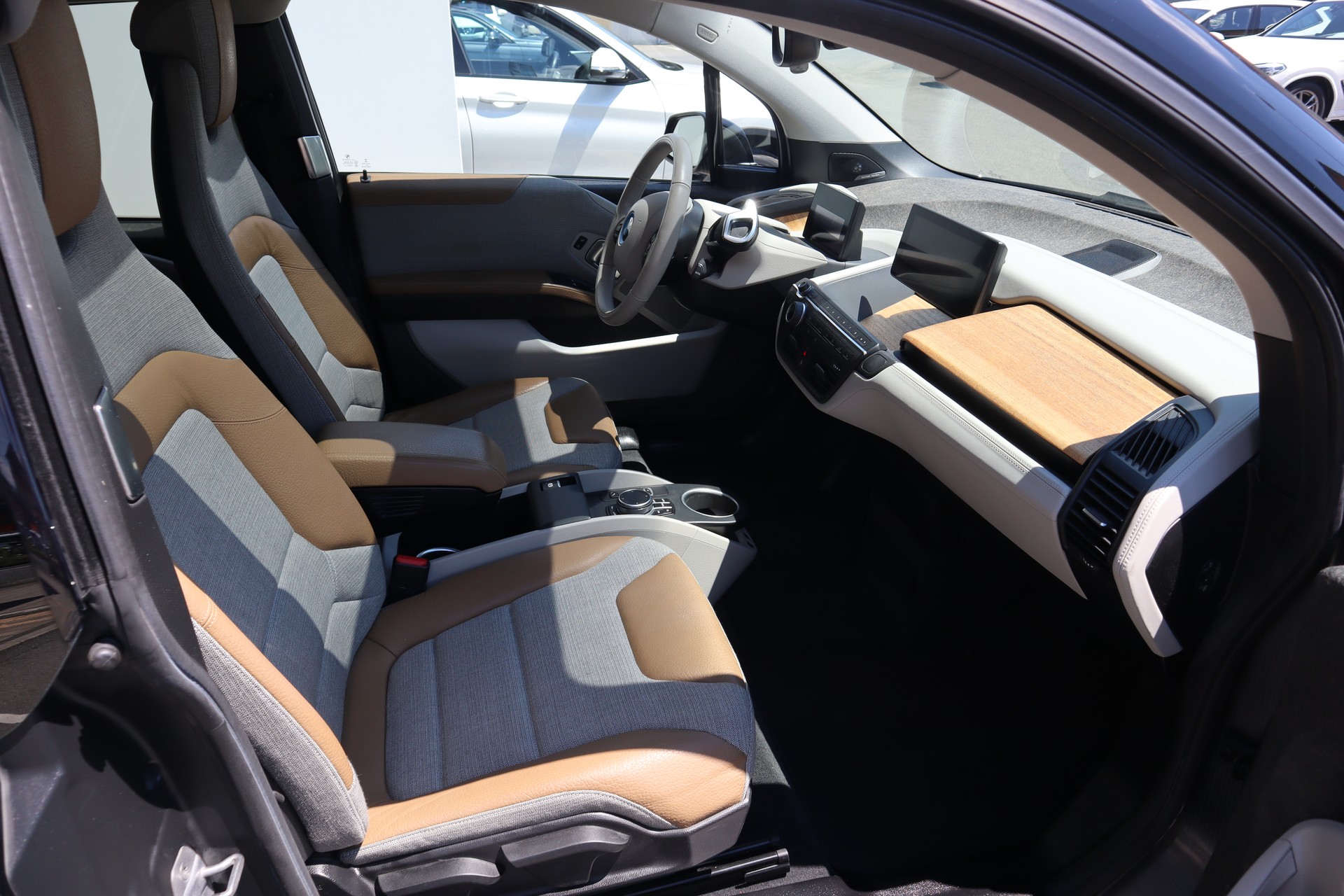 BMW i3 (94Ah) Range Extender-image-12