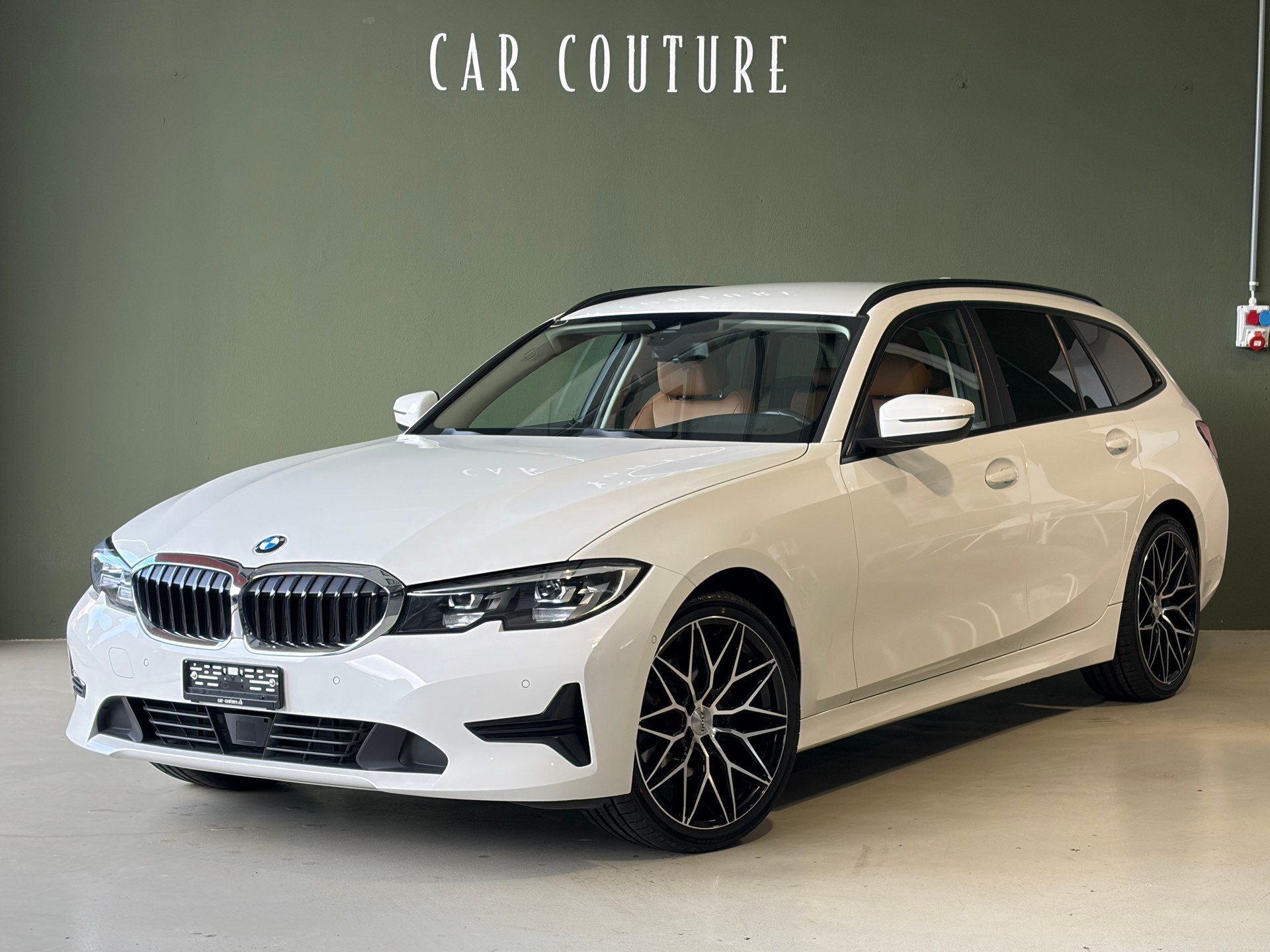 BMW 320d 48V Touring Steptronic ***19Zoll-Alu***CH-Fahrzeug***-image-1