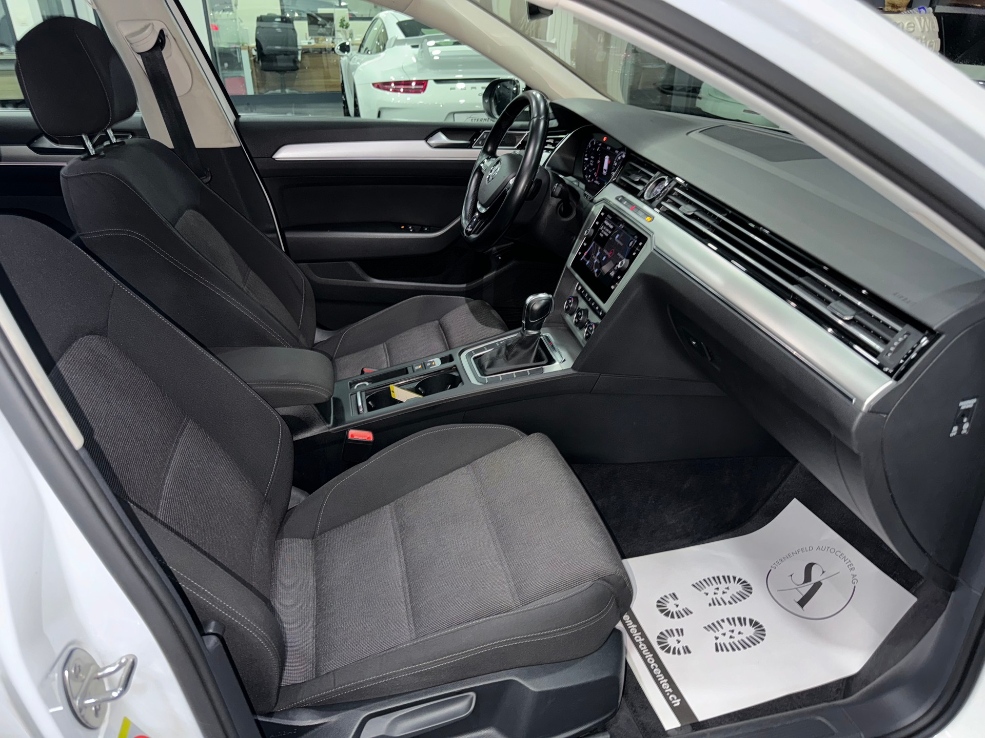 VW Passat Variant 2.0 TDI BMT Comfortline DSG 4Motion-image-6