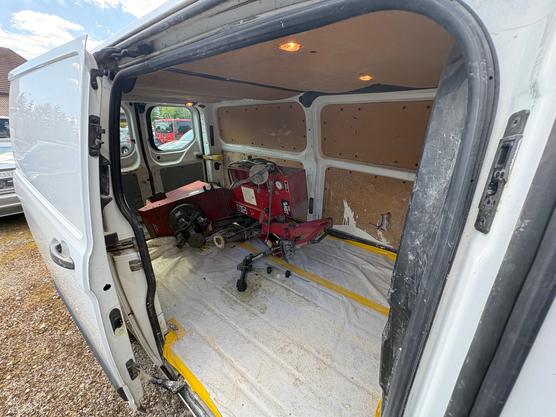 FORD TRANSIT CUSTOM-image-3
