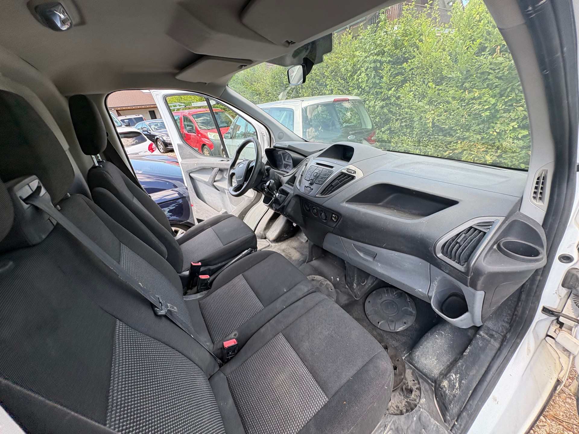 FORD TRANSIT CUSTOM-image-2