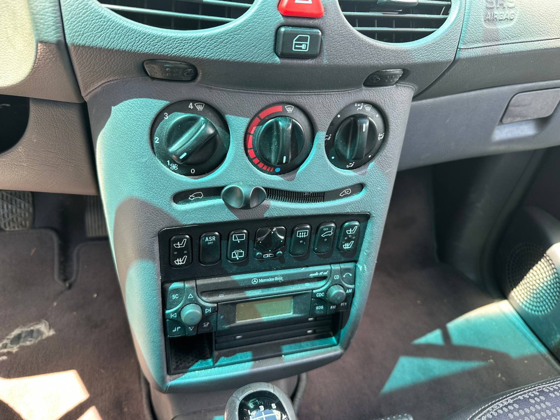 MERCEDES-BENZ A 160 Elégance-image-5