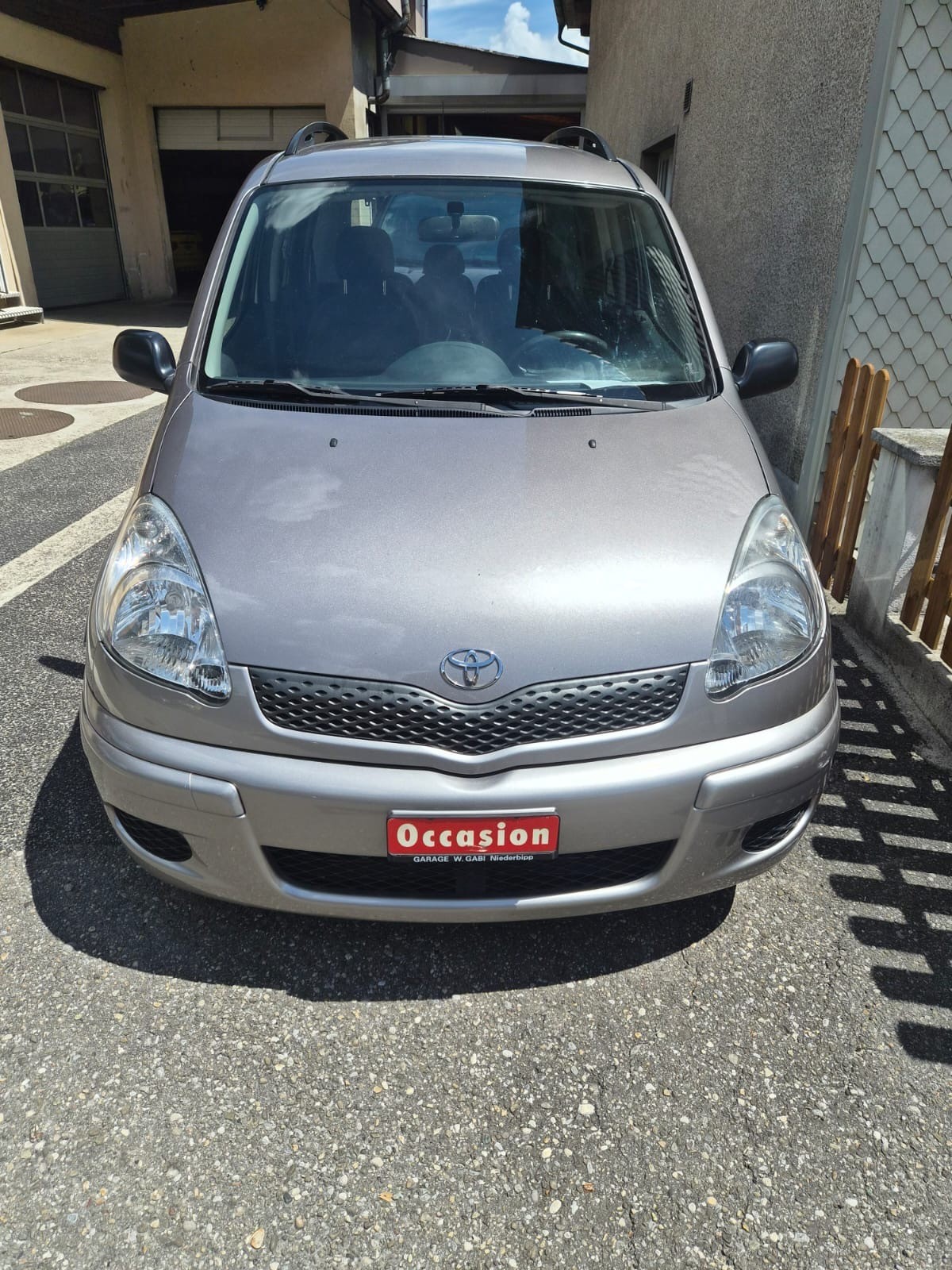 TOYOTA Yaris Verso 1.3 Linea Sol-image-0
