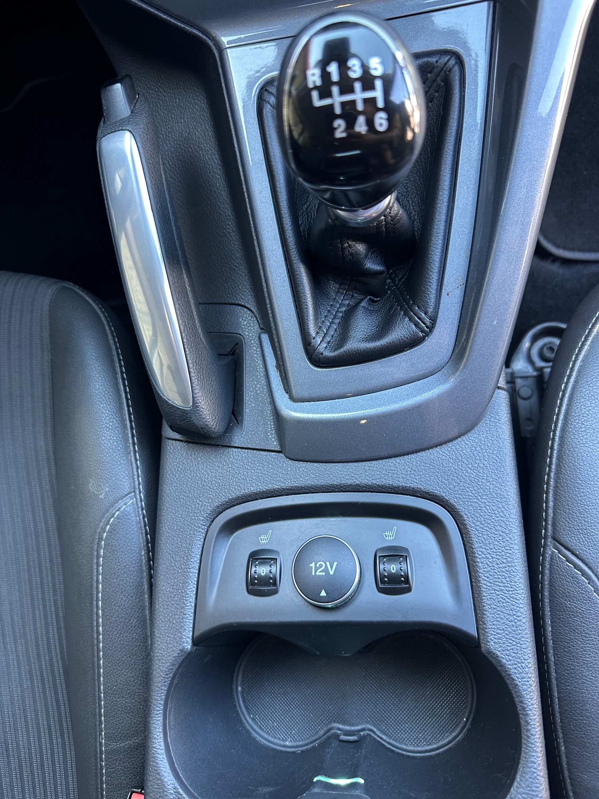 FORD Focus 1.6 SCTi Titanium-image-7