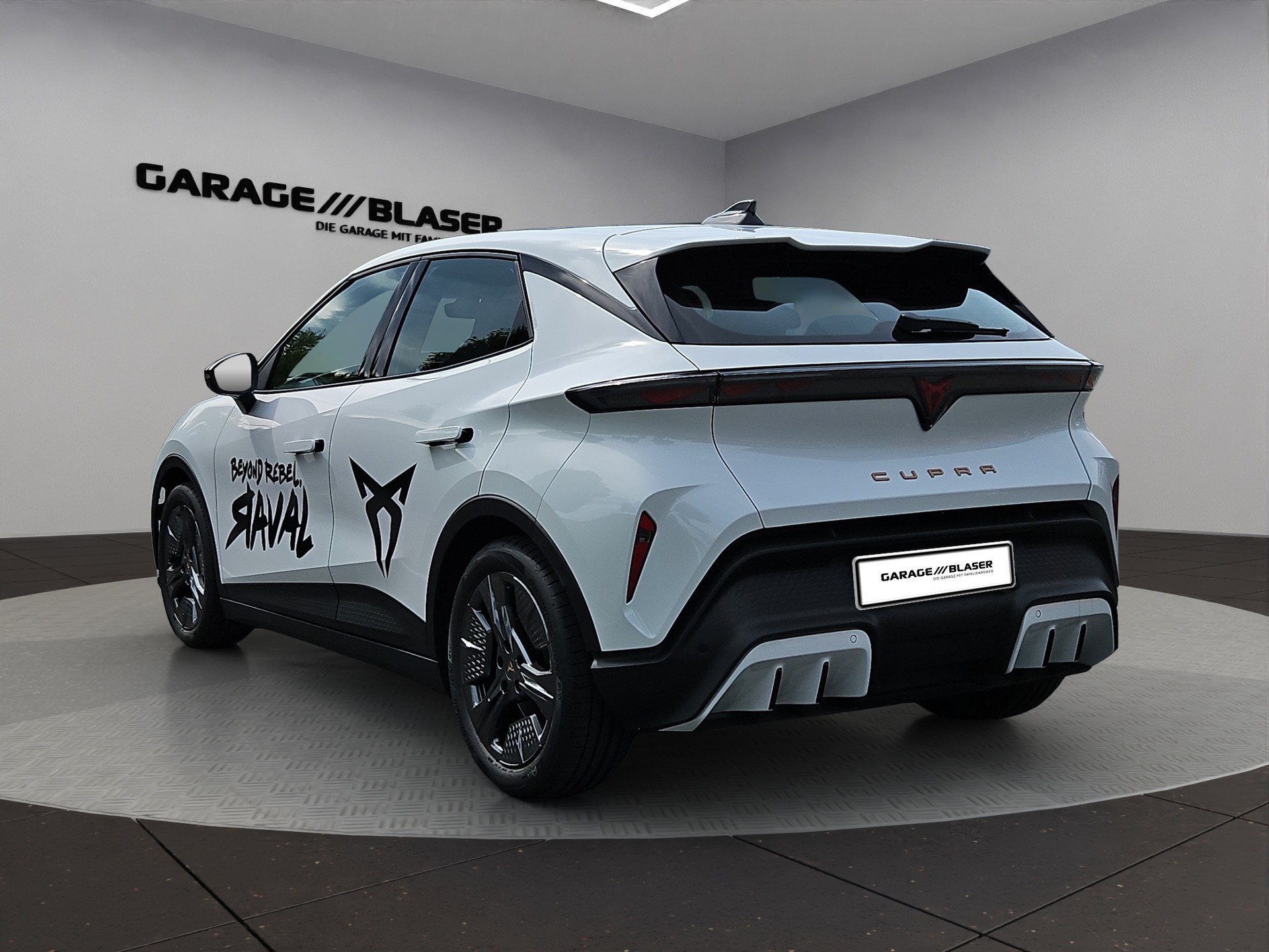 CUPRA Raval 52 kWh Dynamic Launch Edition-image-2