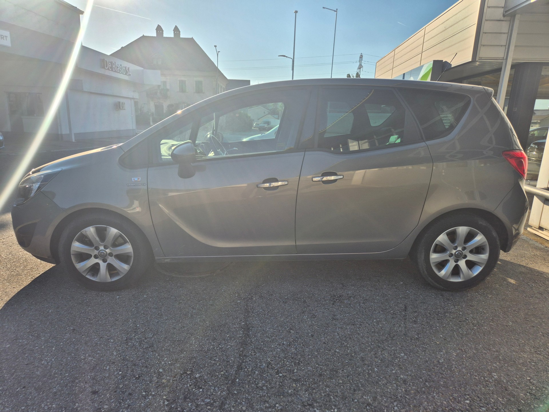 OPEL Meriva 1.4 Turbo Active Edition-image-6