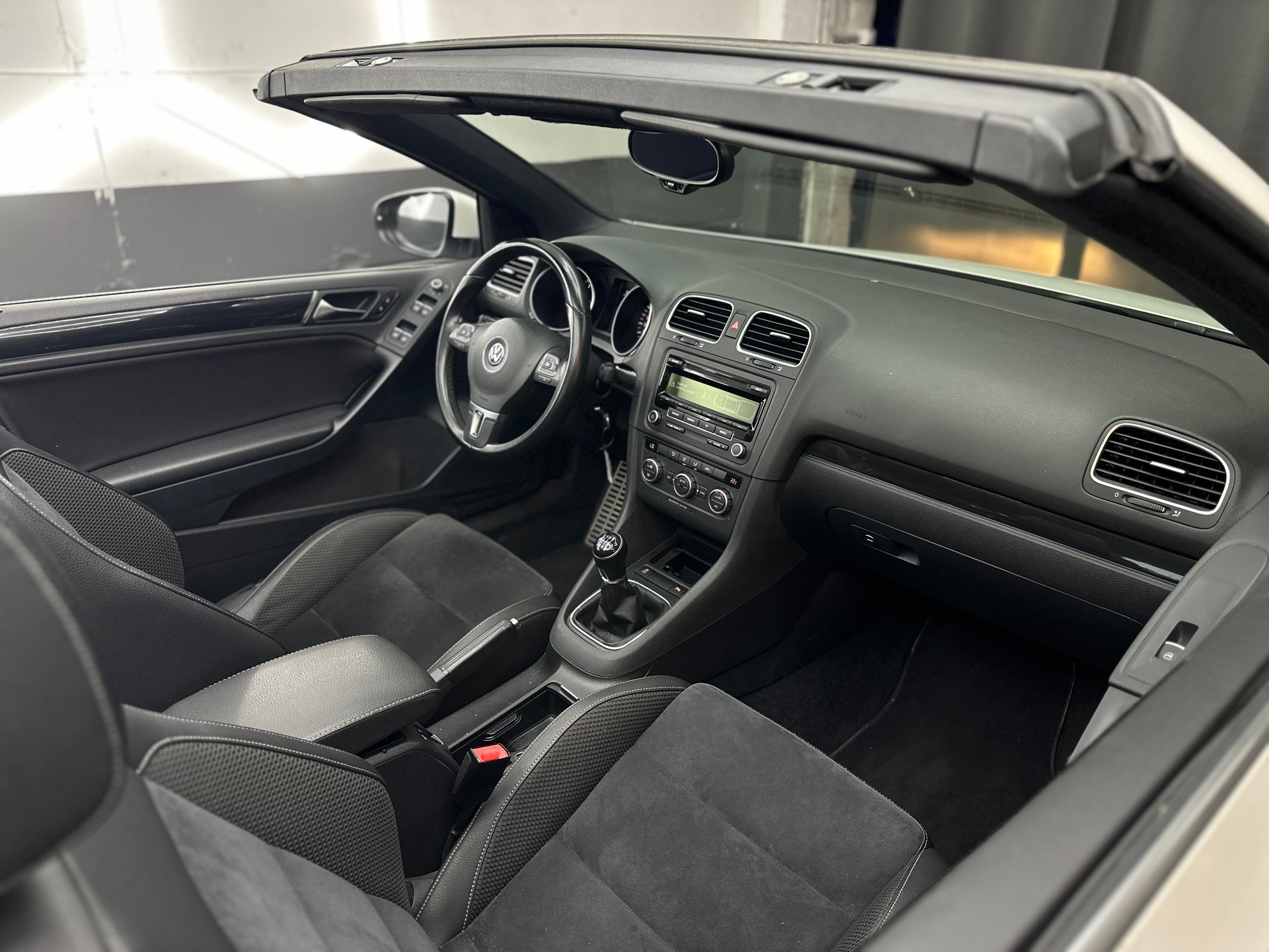 VW Golf Cabrio 1.2 TSI BlueMotion Technology-image-10