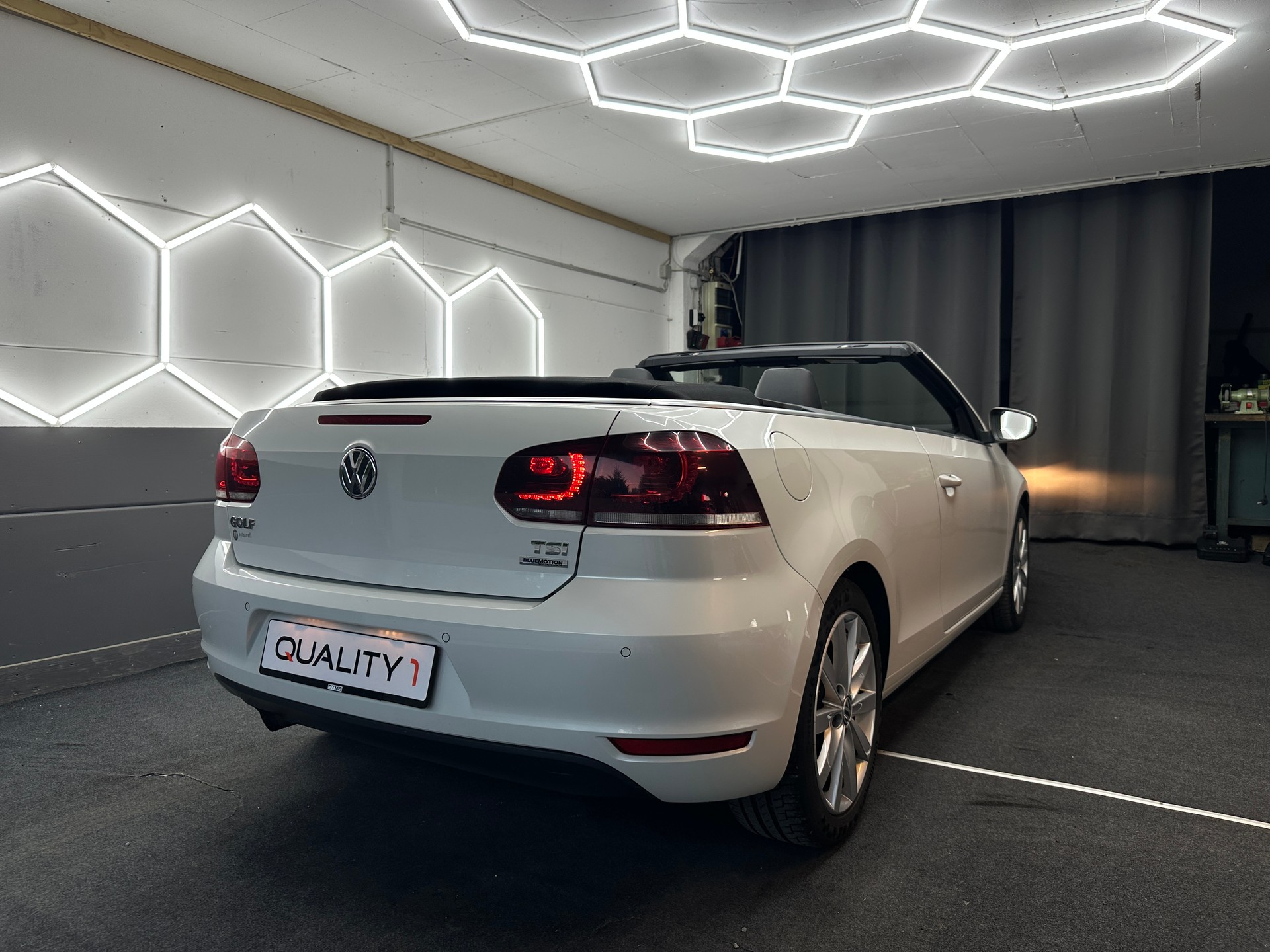 VW Golf Cabrio 1.2 TSI BlueMotion Technology-image-7