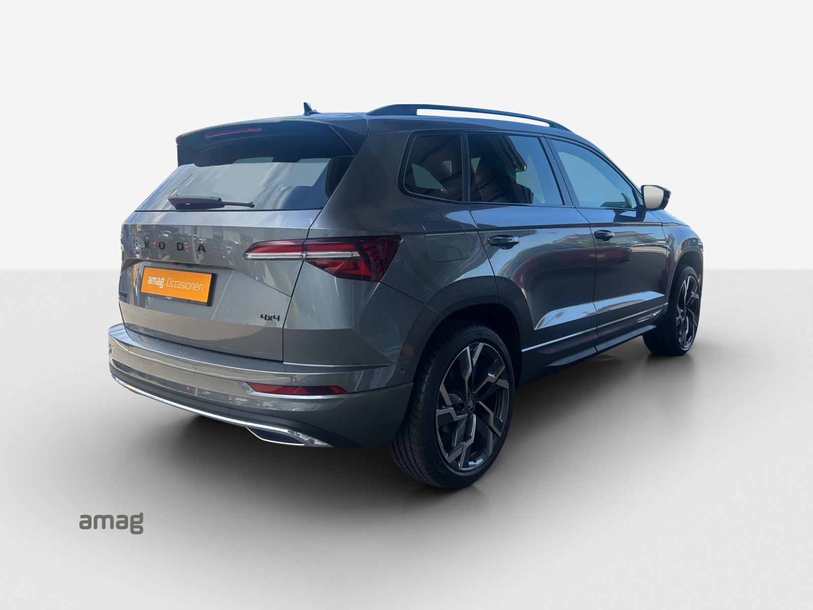 SKODA Karoq 2.0 TSI SportLine 4x4 DSG-image-4