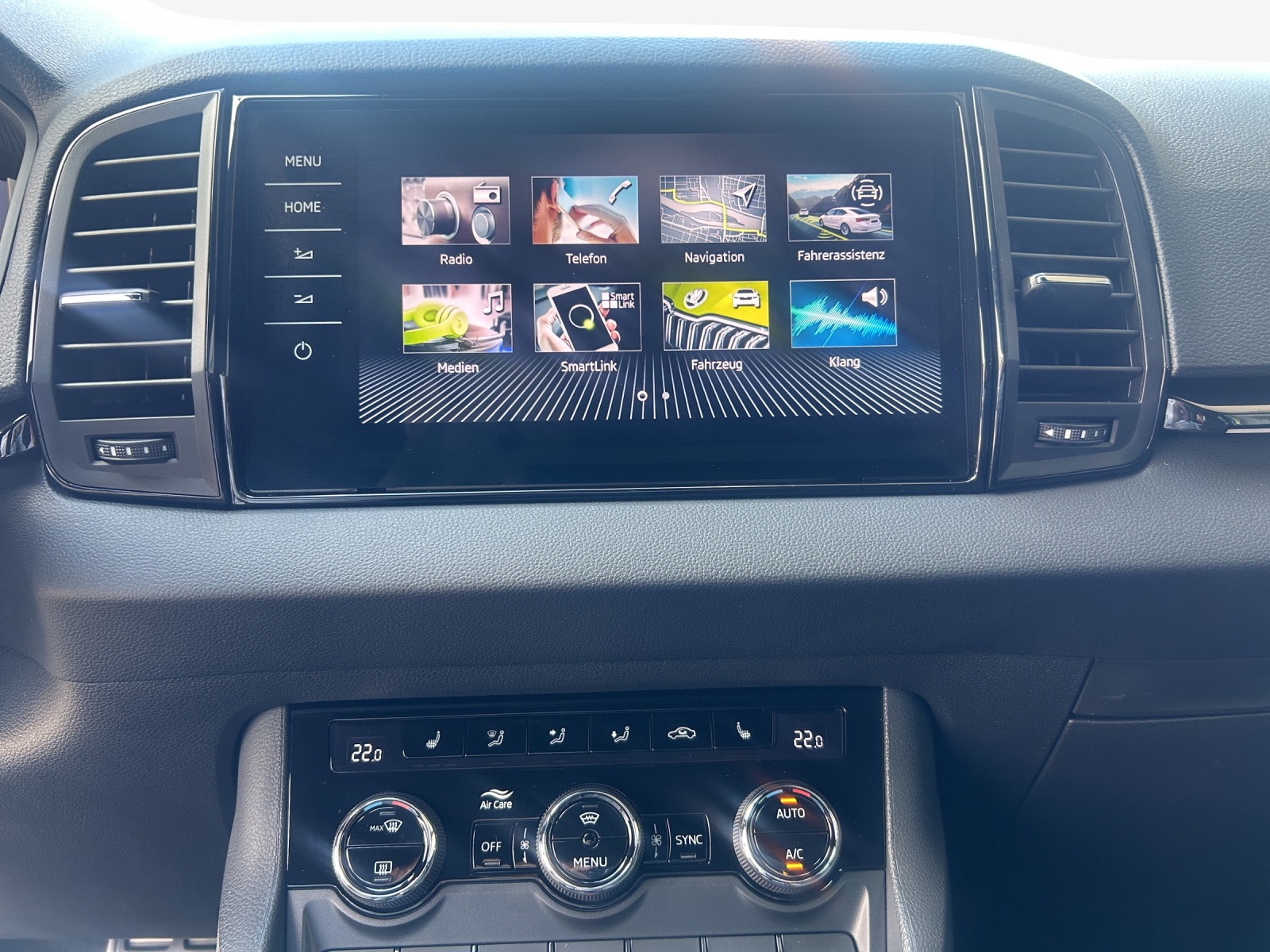 SKODA Karoq 2.0 TSI SportLine 4x4 DSG-image-10