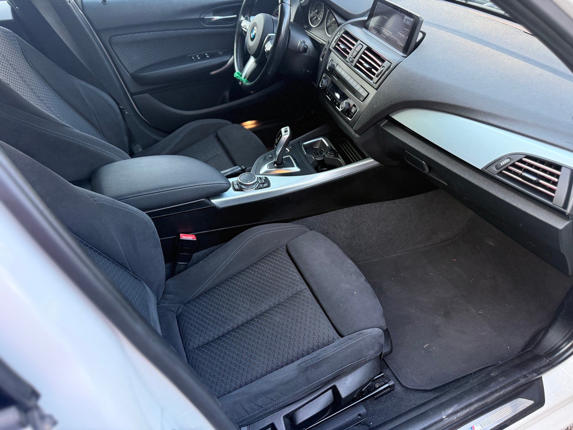 BMW 116i M-Sportpaket Steptronic-image-1