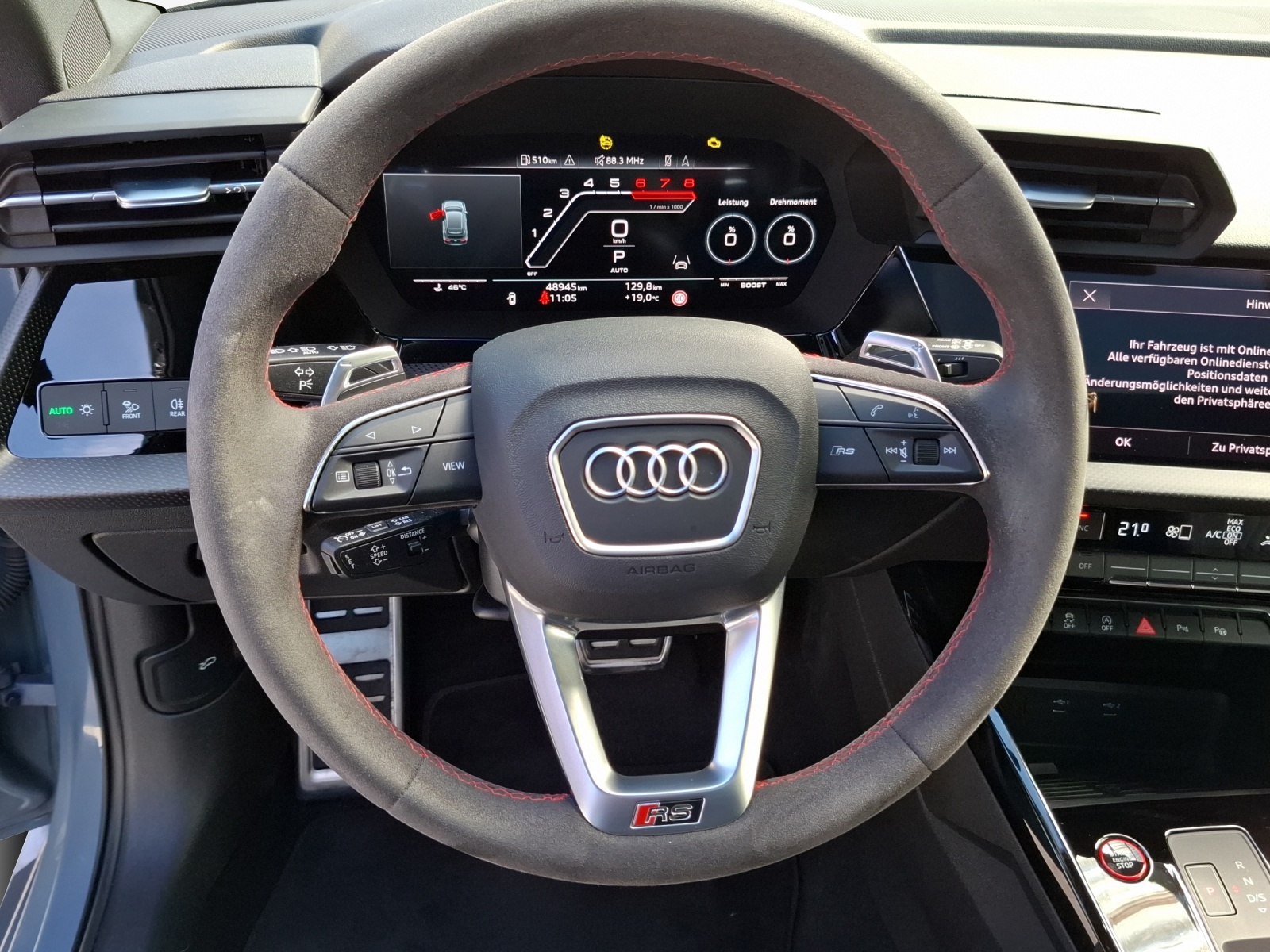 AUDI RS3 Sportback 2.5 TSI quattro S-tronic-image-9