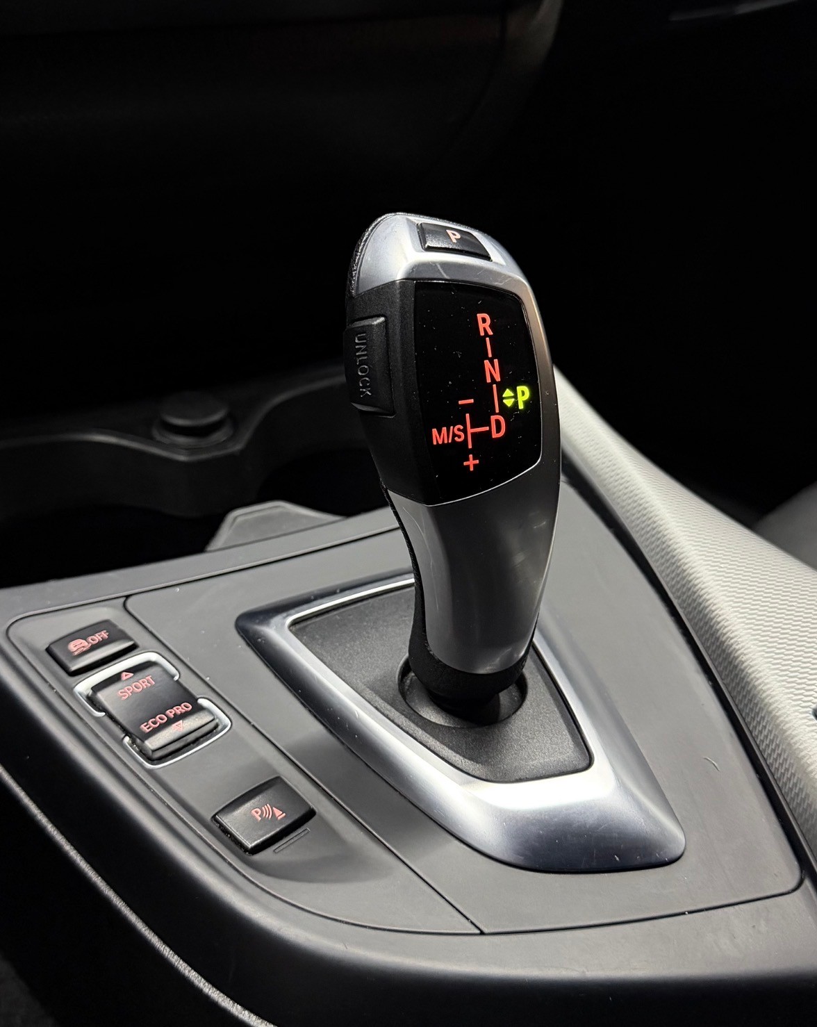 BMW 116i Sport Line Steptronic-image-8