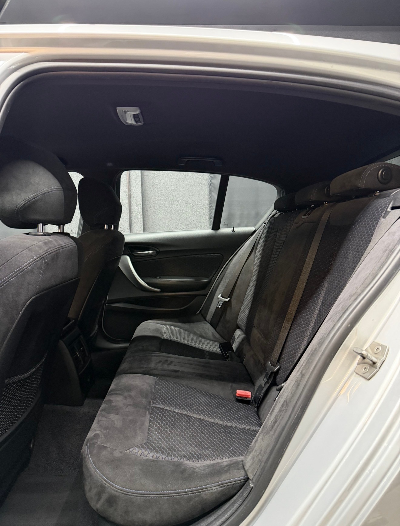 BMW 116i Sport Line Steptronic-image-7