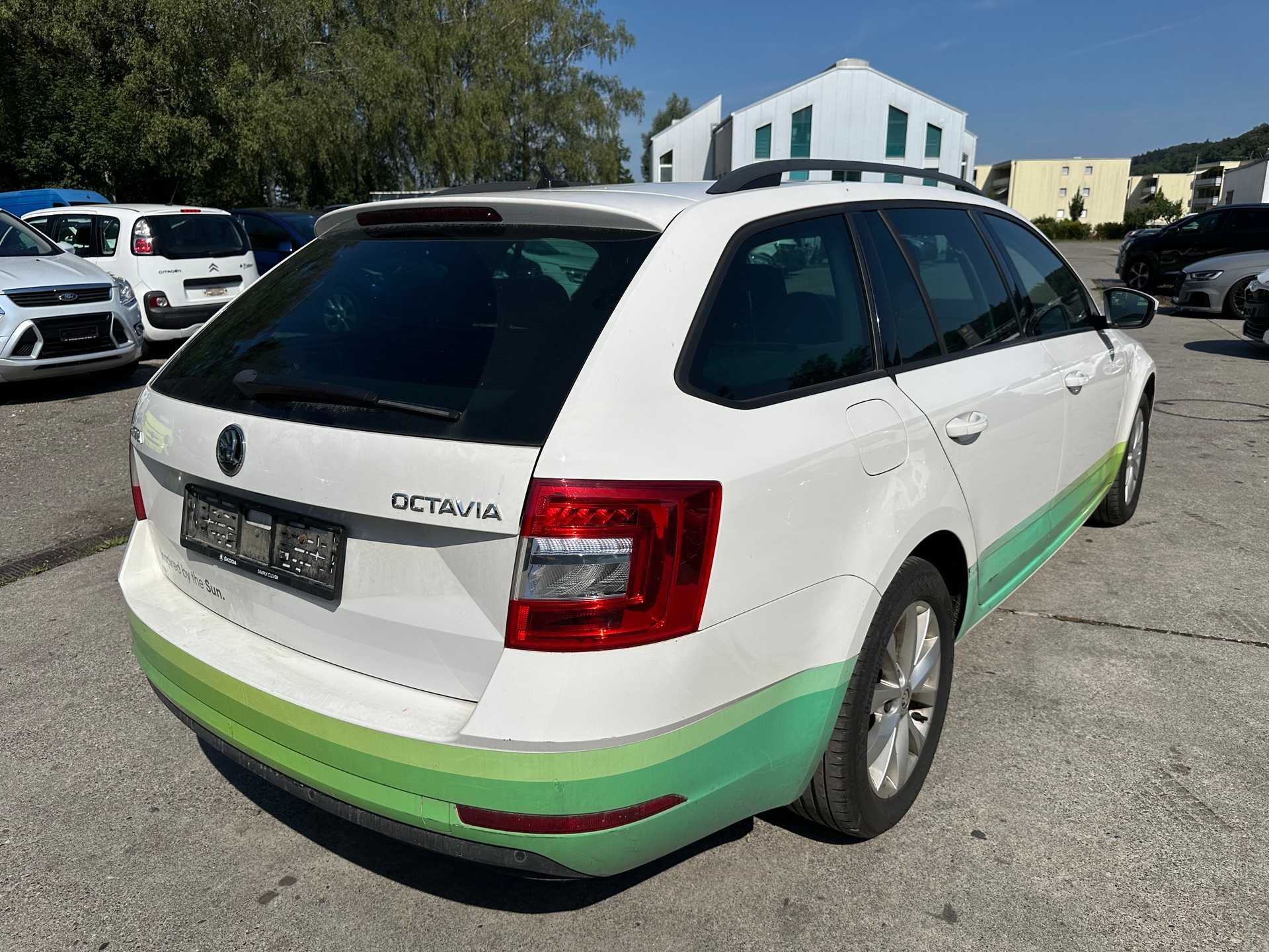 SKODA Octavia Combi 2.0 TDI Style DSG-image-3