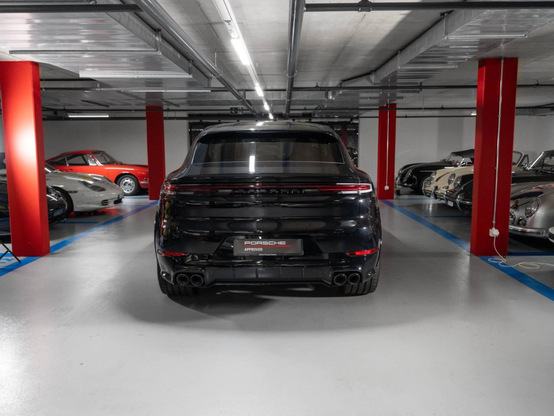 PORSCHE Cayenne S E-Hybrid Coupé Black Edition-image-1