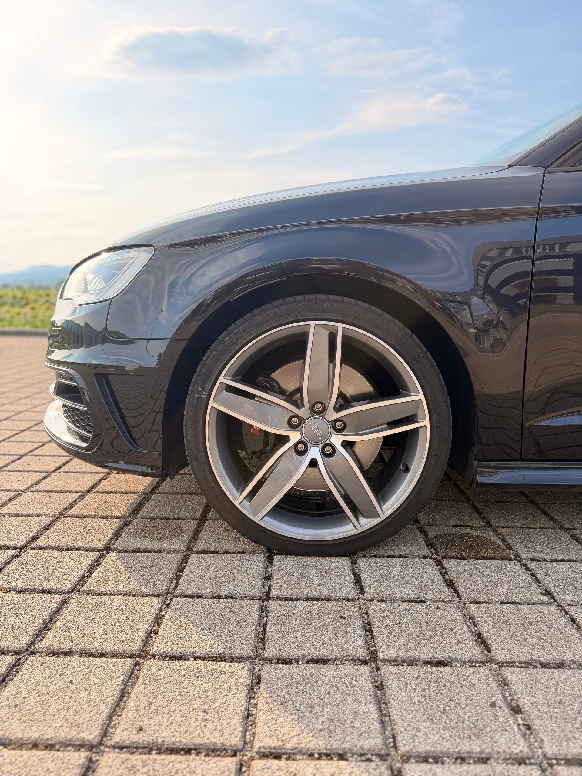AUDI S3 Sportback 2.0 TFSI quattro S-tronic-image-16