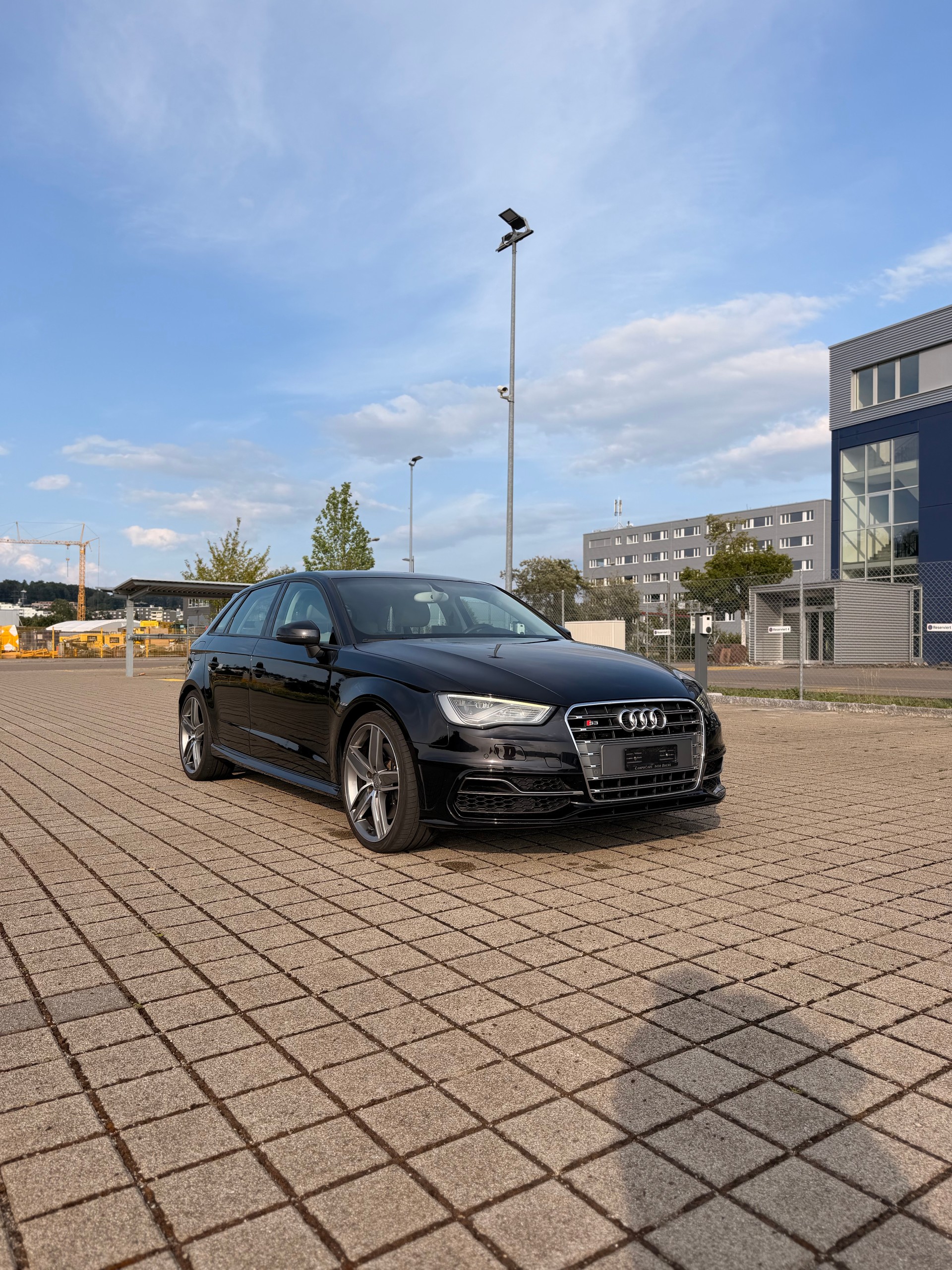 AUDI S3 Sportback 2.0 TFSI quattro S-tronic-image-5