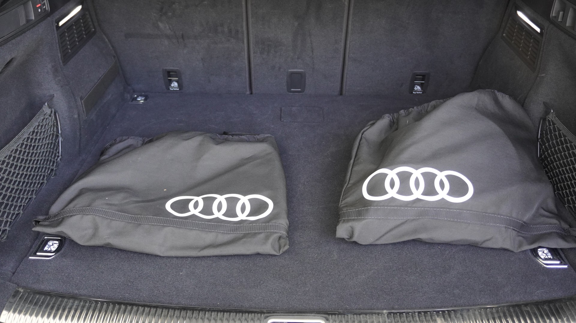 AUDI Q5 Sportback 55 TFSI e PHEV Black Edition quattro S-tronic-image-19