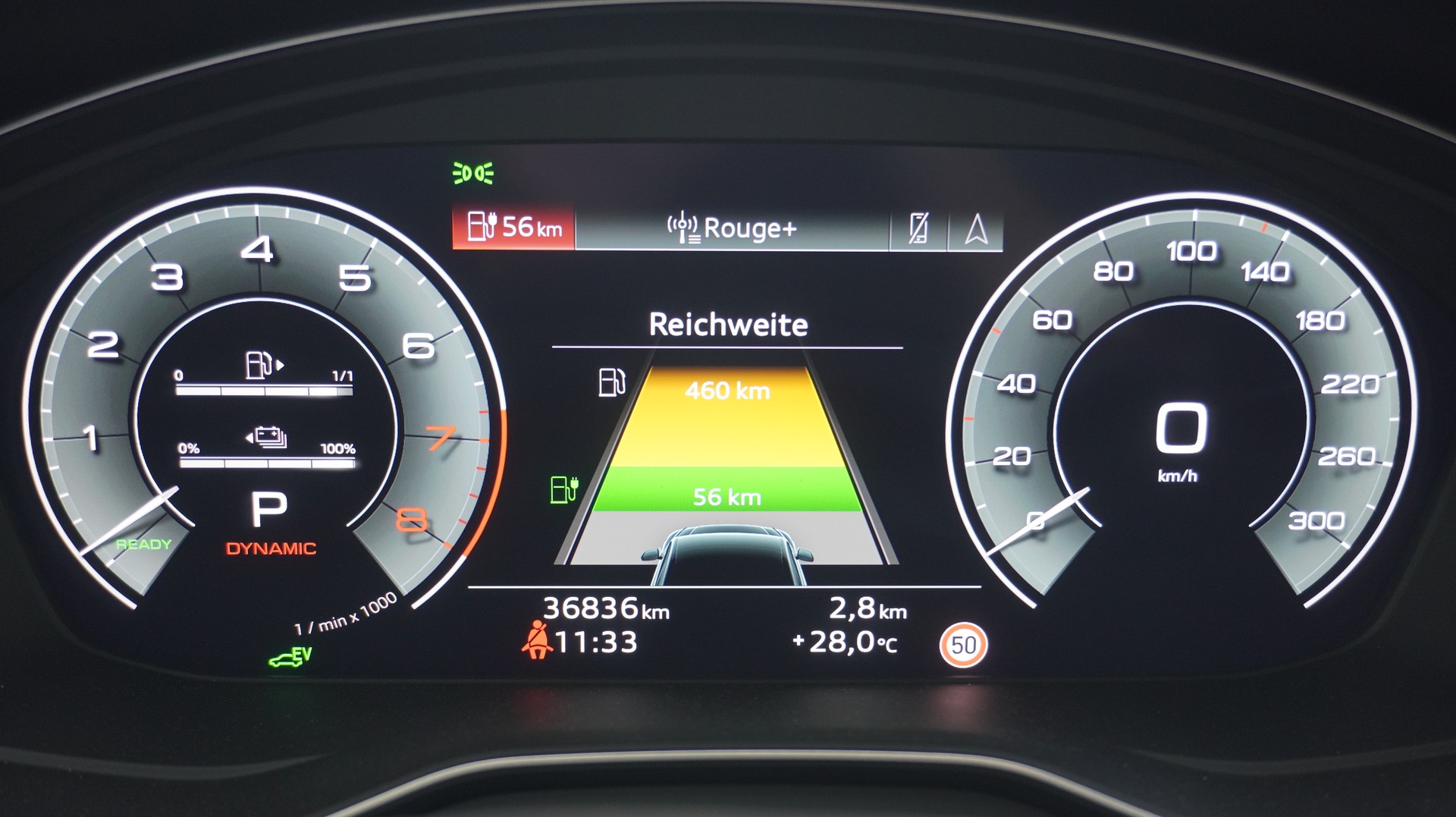AUDI Q5 Sportback 55 TFSI e PHEV Black Edition quattro S-tronic-image-2