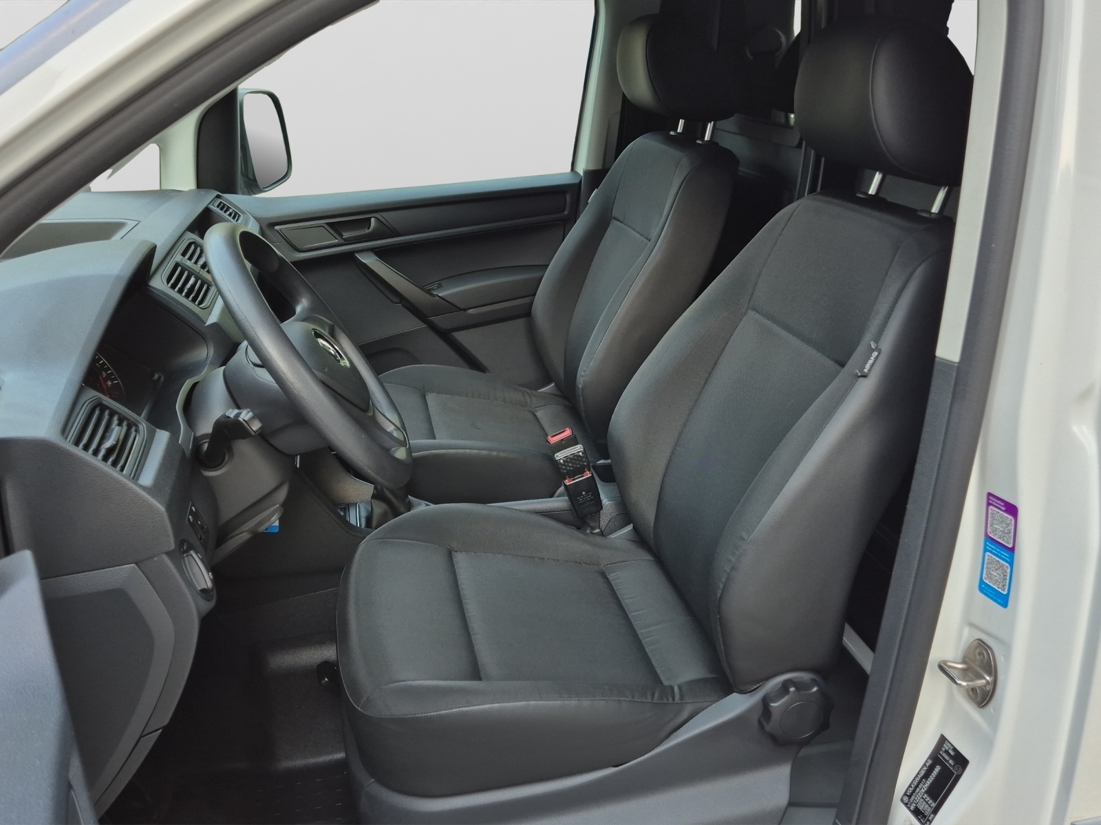 VW Caddy 1.4TGI BlueMotion Technology-image-9