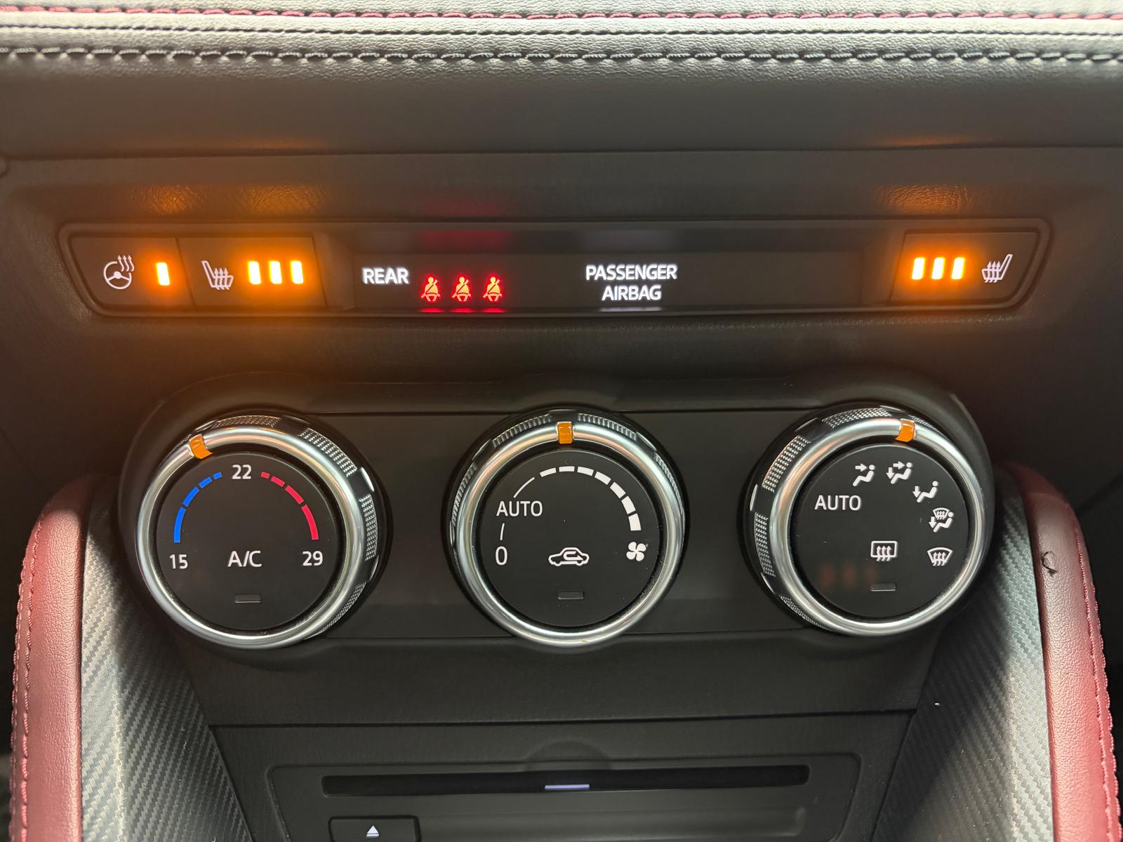 MAZDA CX-3 SKYACTIV-G 120 Revolution FWD Automat-image-23