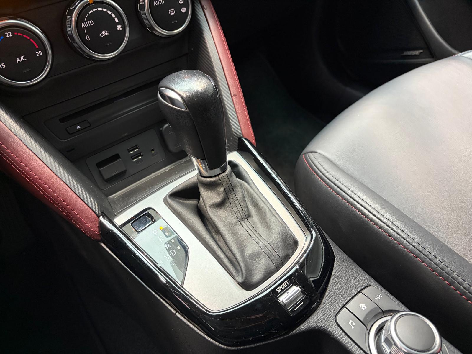 MAZDA CX-3 SKYACTIV-G 120 Revolution FWD Automat-image-24